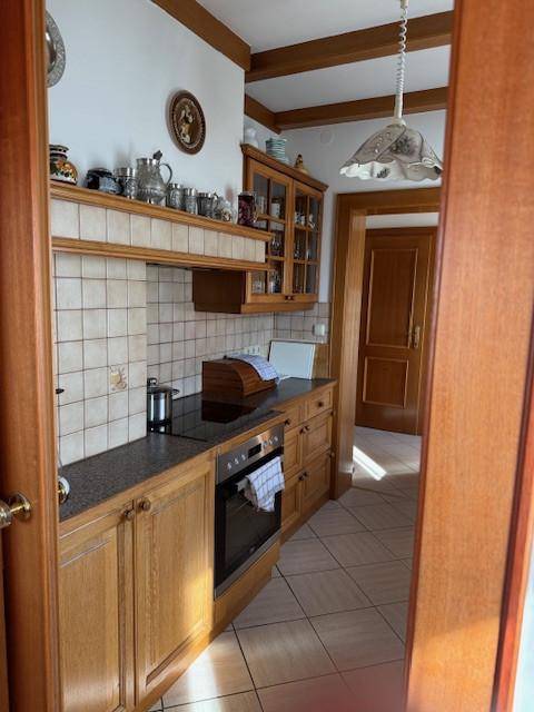 Großzügiges Einfamilienhaus mit Wintergarten auf großem Grundstück! - Ansicht 6