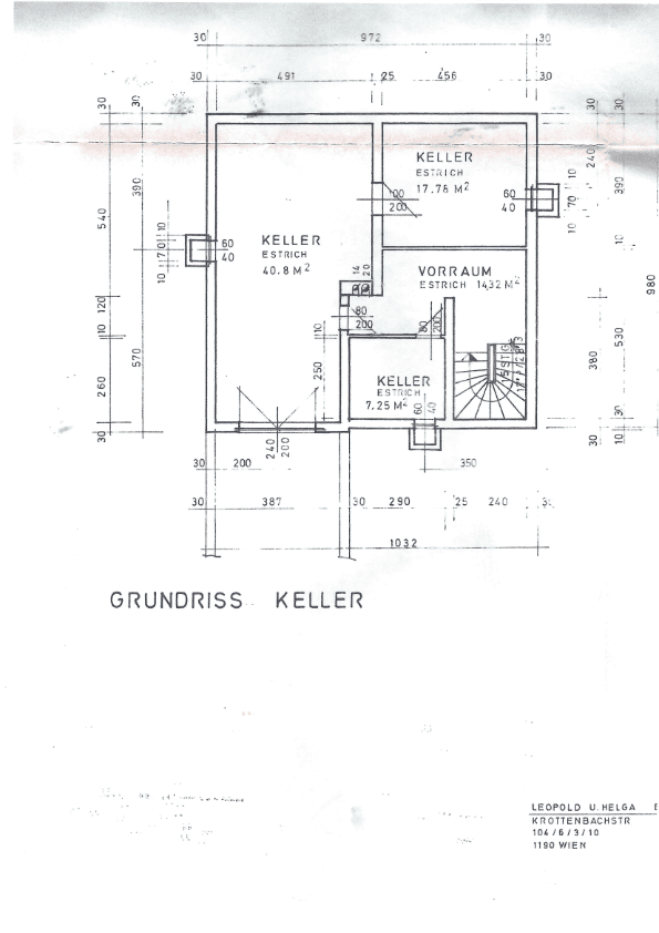 Grundriss des Kellers mit mehreren Kellerräumen, einem Vorraum und Treppenaufgang.