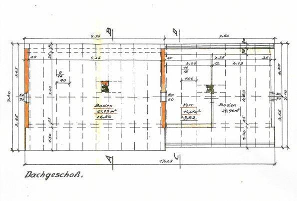 Grundriss des Dachgeschosses mit Abstellflächen und Dachschrägen.
