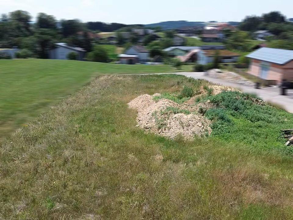 Drohnenaufnahme / Umgebung unscharf