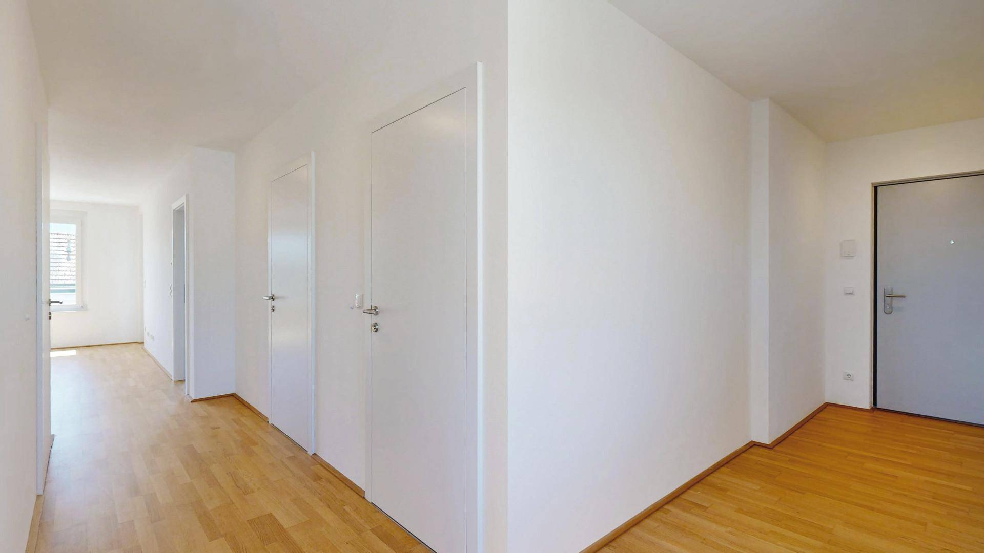 Vorraum mit Wohnungseingang
