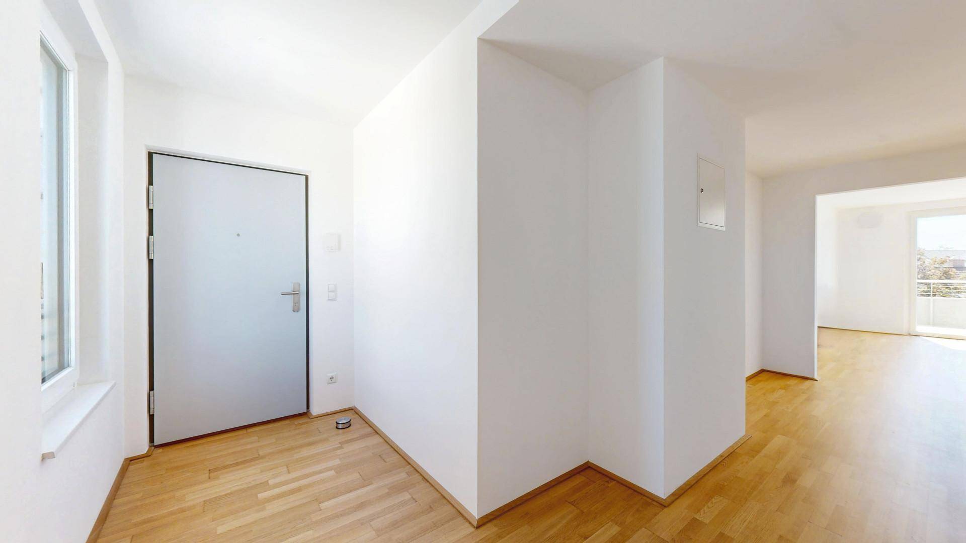 Vorraum mit Wohnungseingang