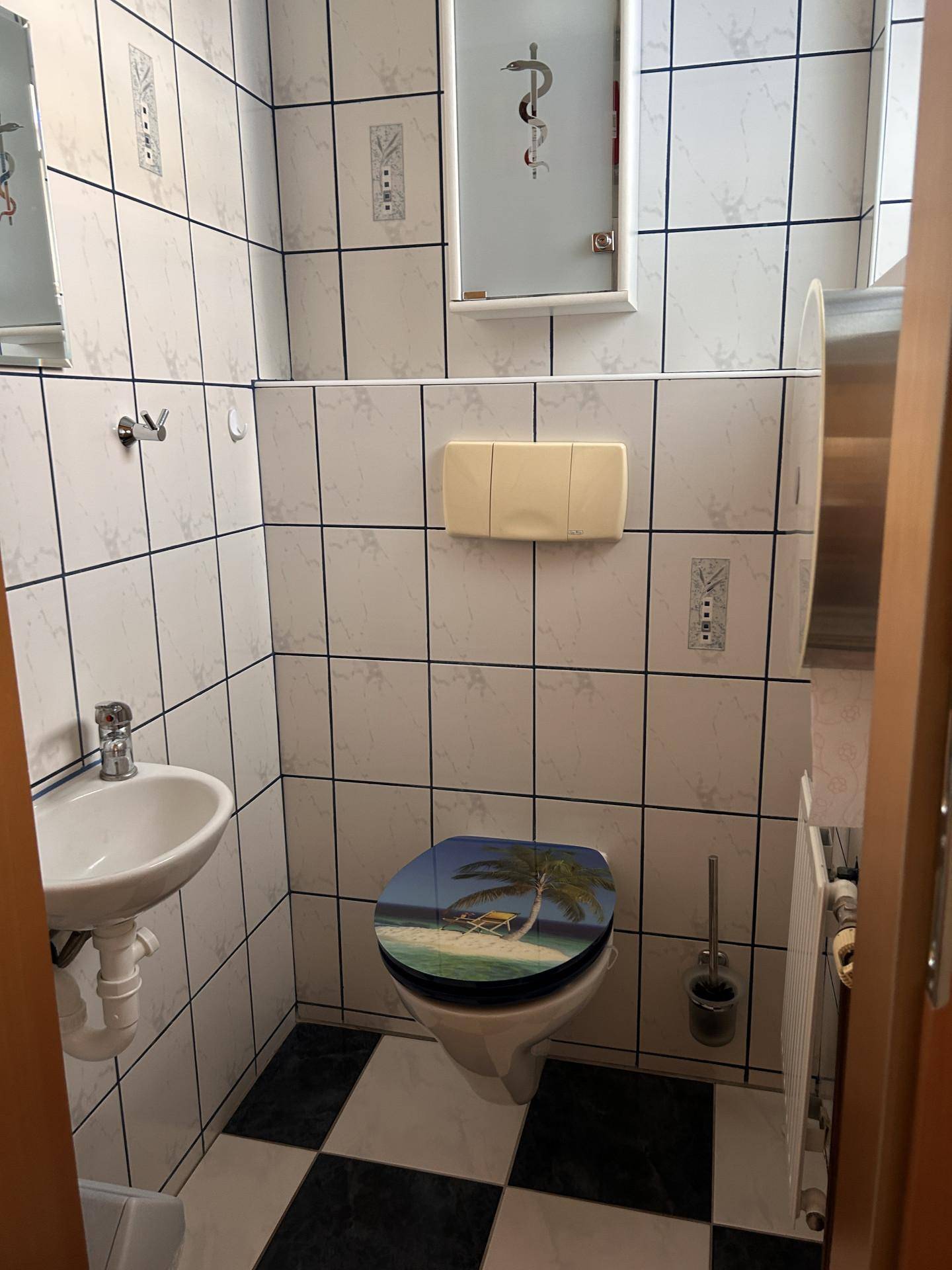WC EG