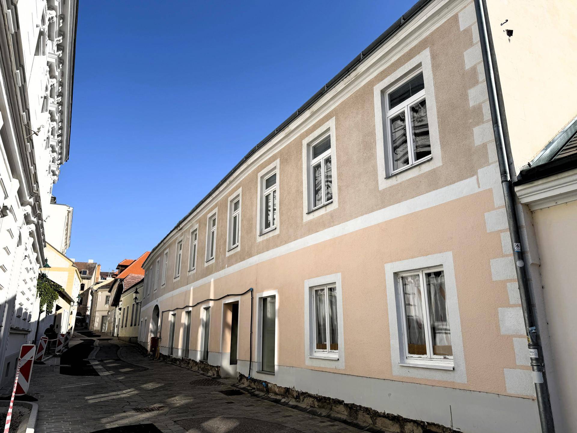 Straßenansicht