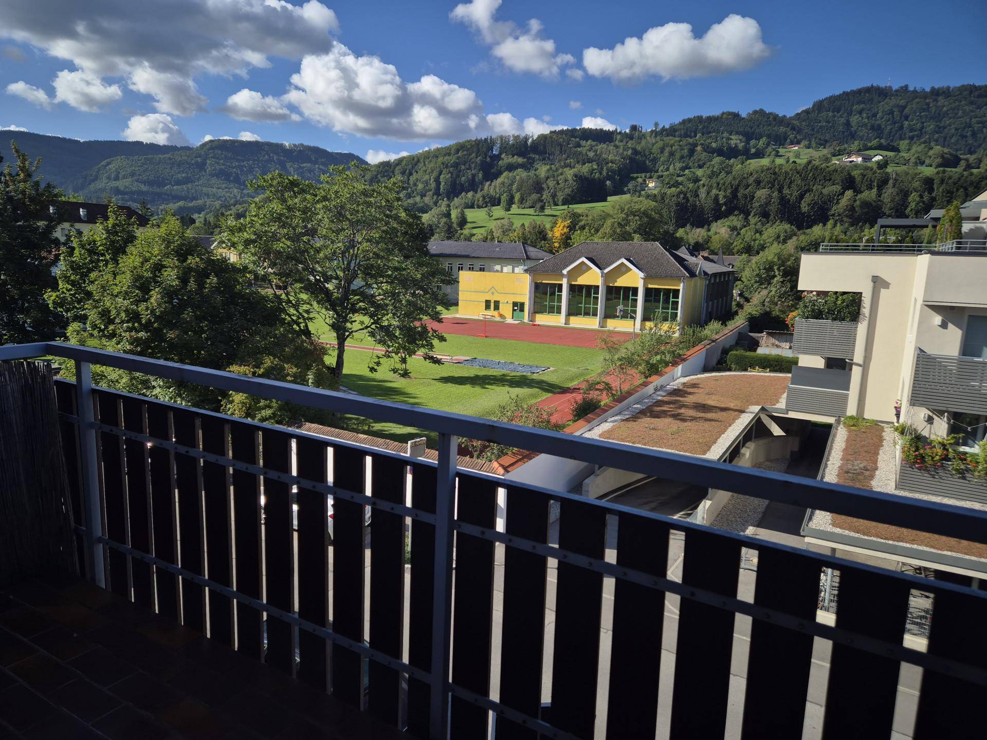 Ausblick Balkon Wohnzimmer nach Westen
