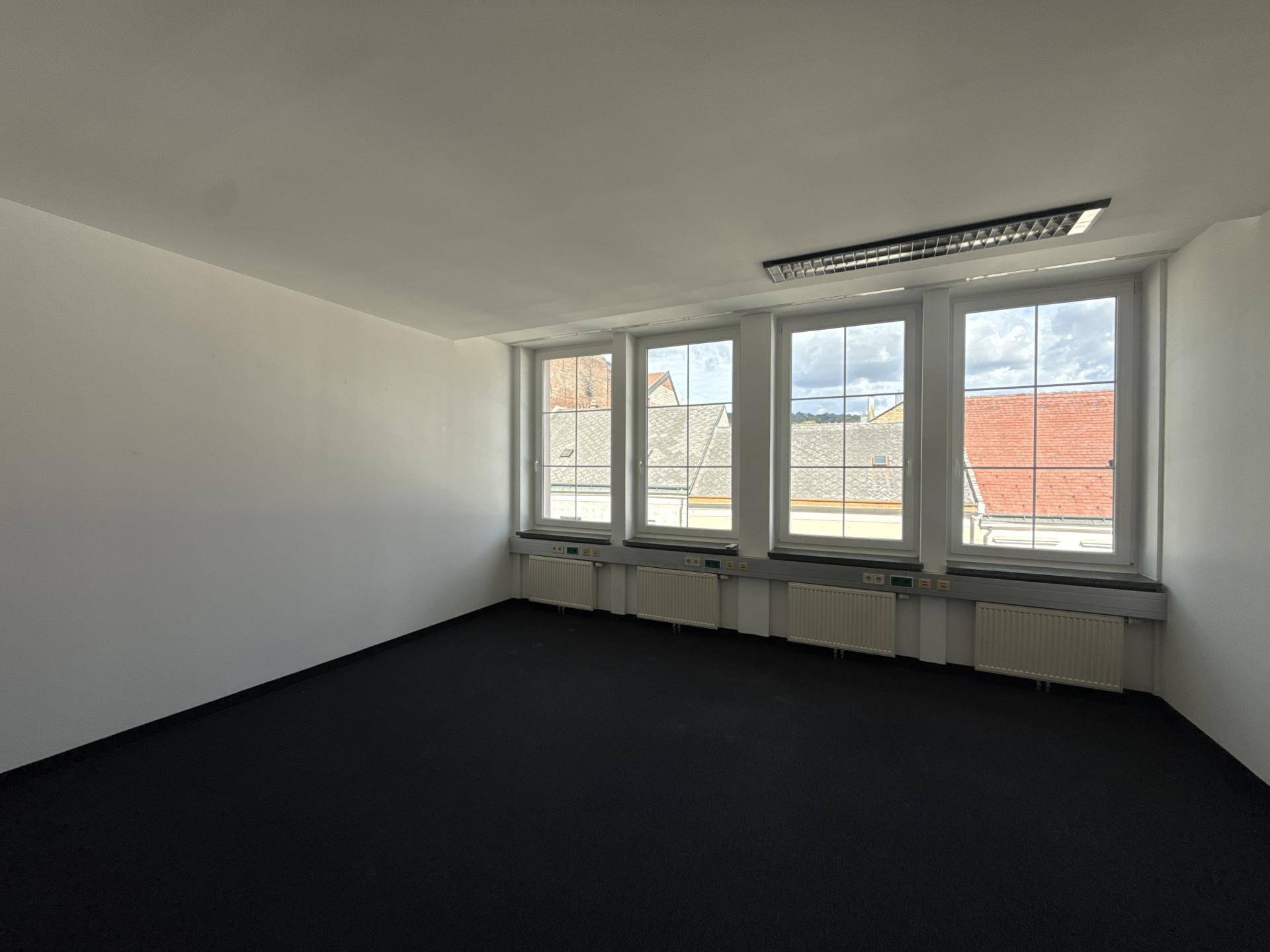 Büroraum 4