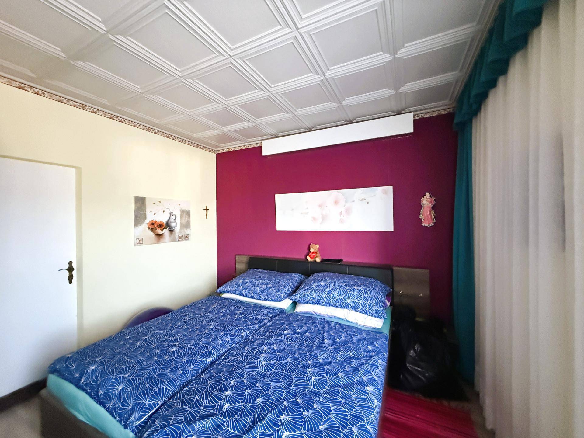 2. Schlafzimmer