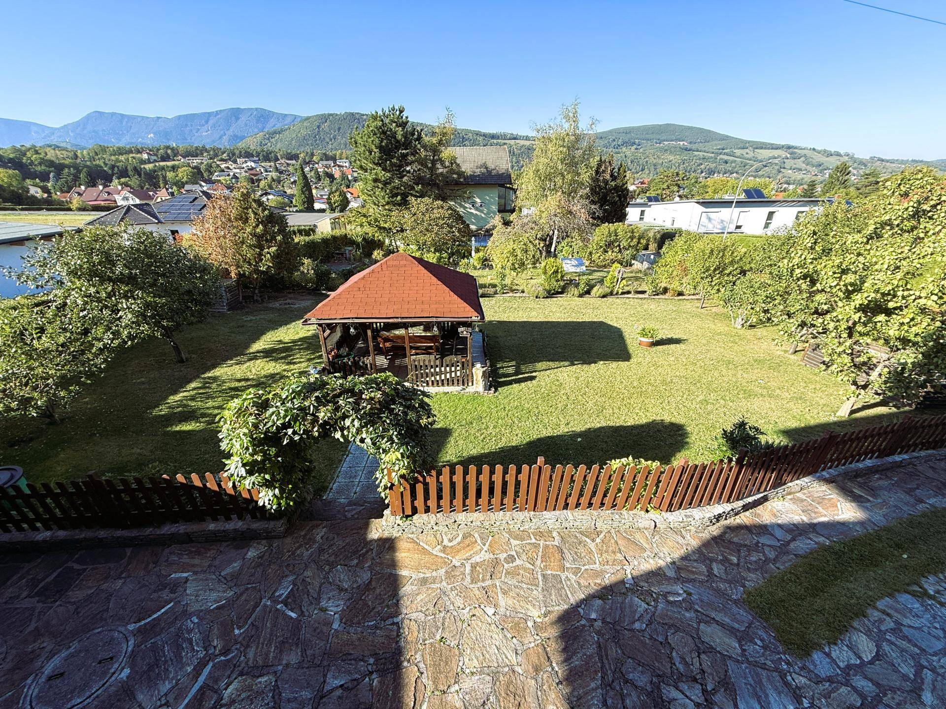Gartenblick Balkon