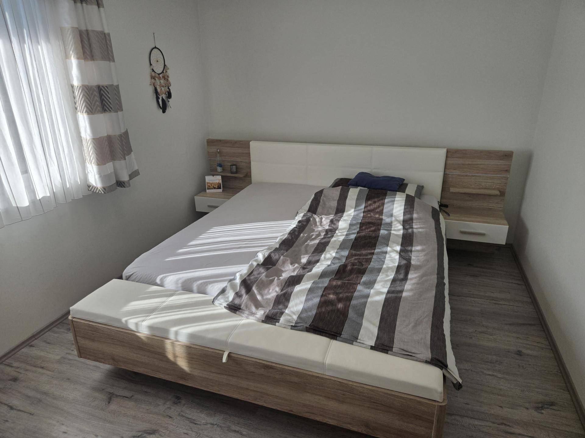 2. Zimmer im OG