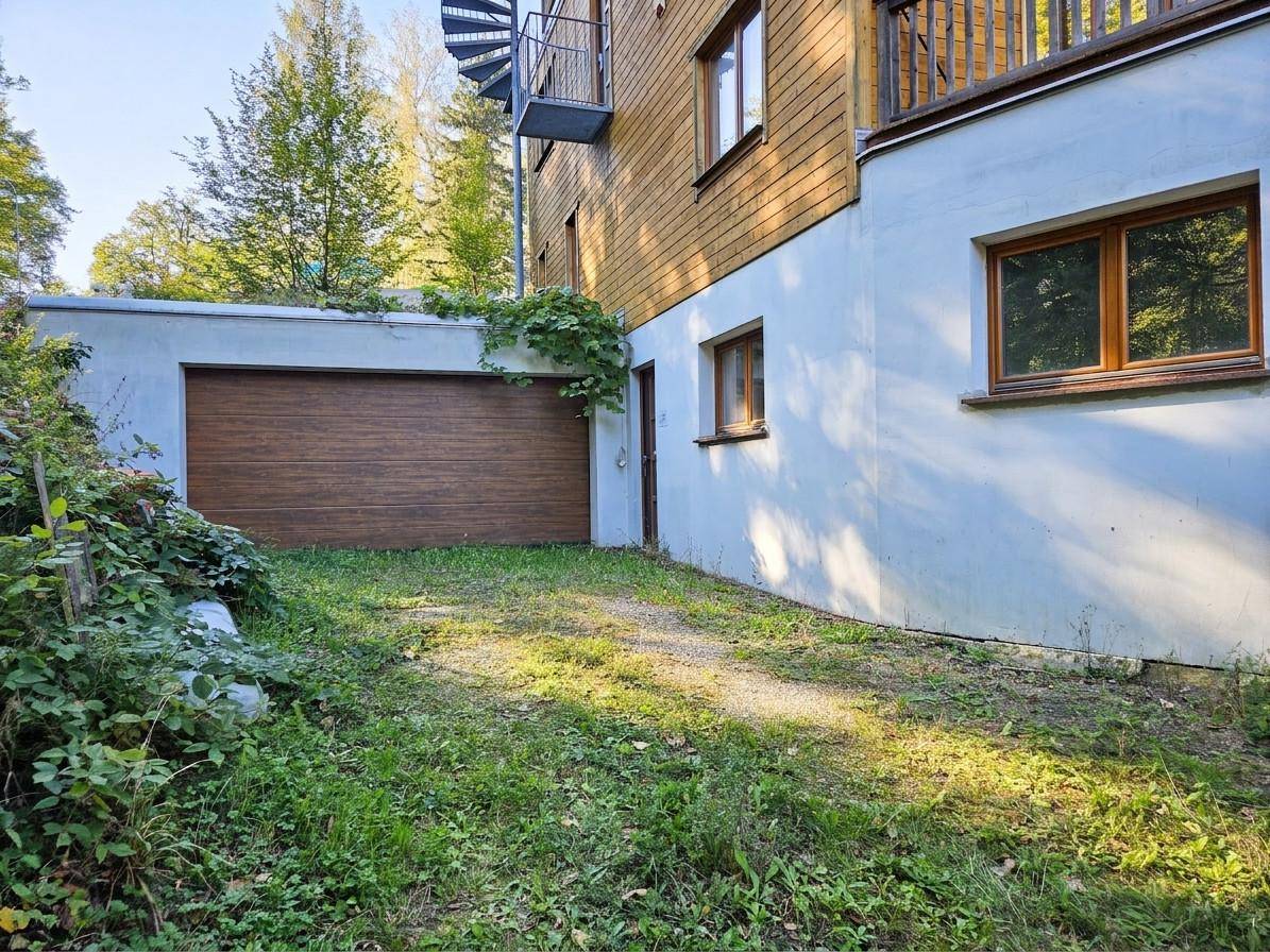 Garagenzufahrt