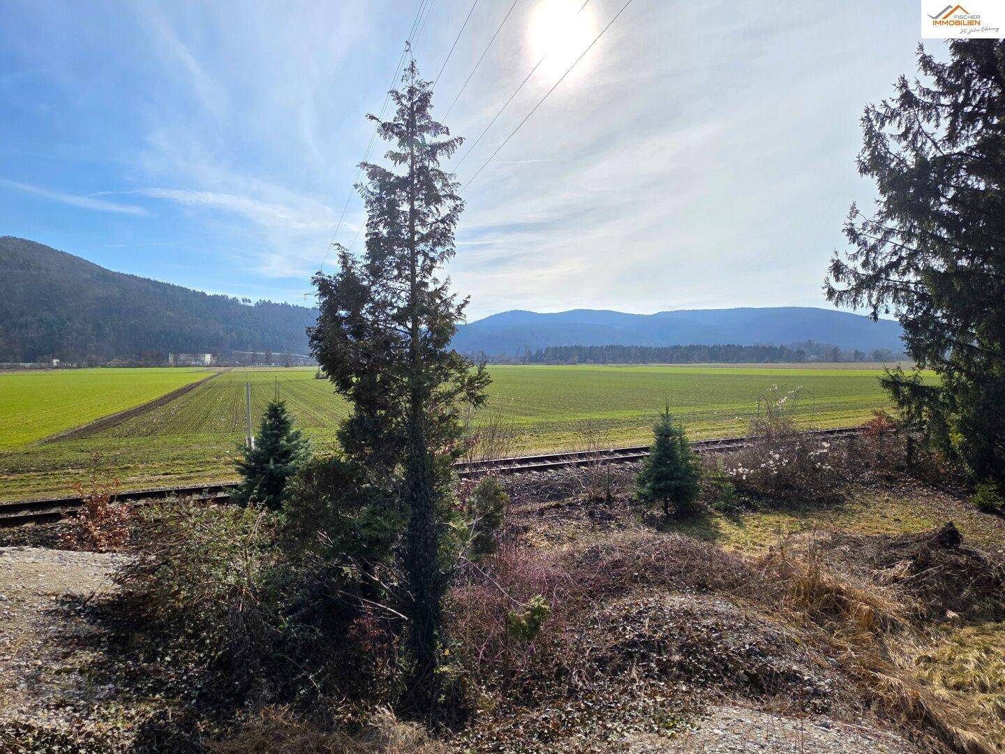 Platz für Haus, Pool und Garage ! Baugrundstück mit über 2.200m² - Ansicht 4