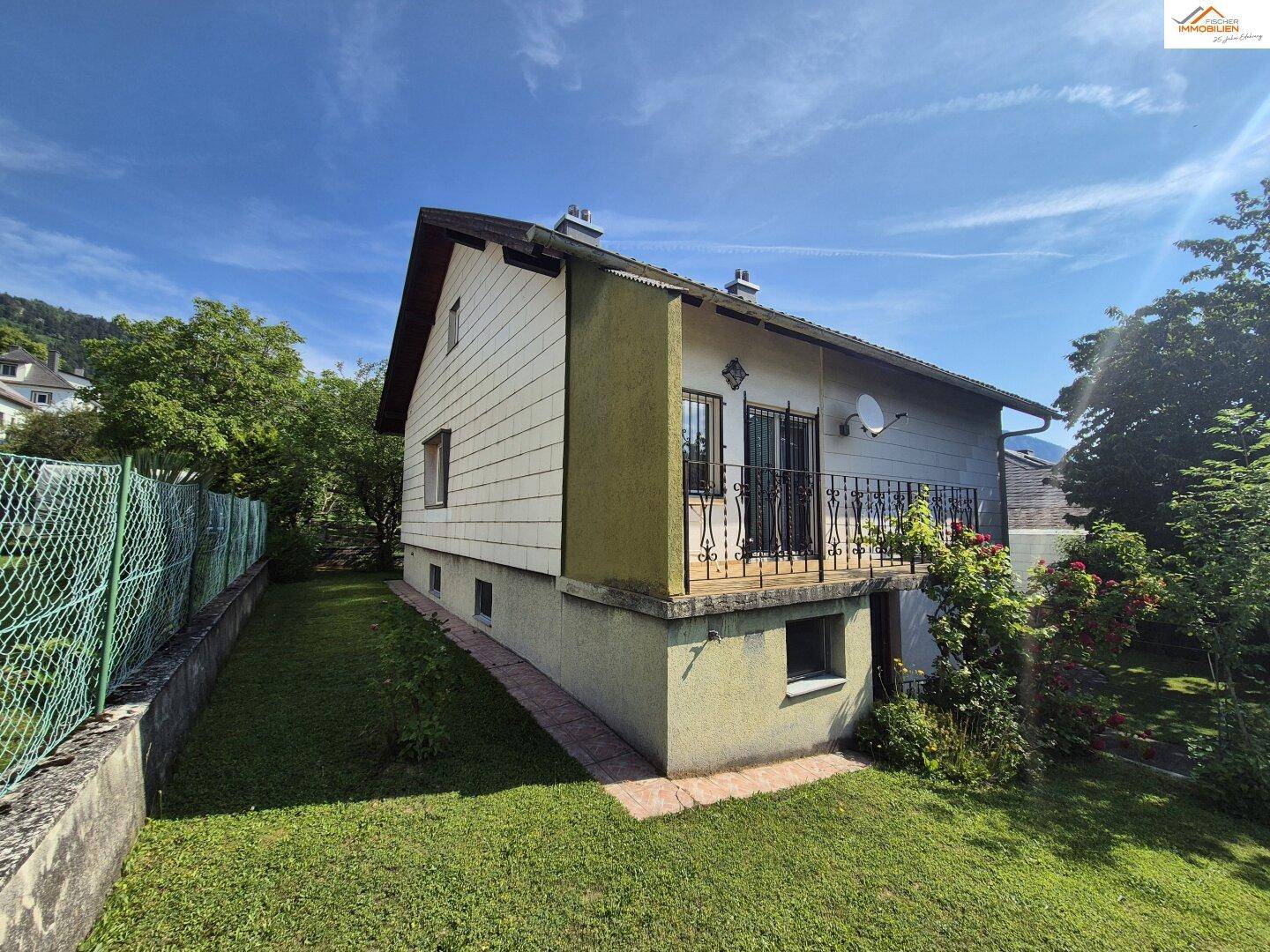 Wohnhaus in ruhiger, zentrumsnaher Lage von Grünbach – další