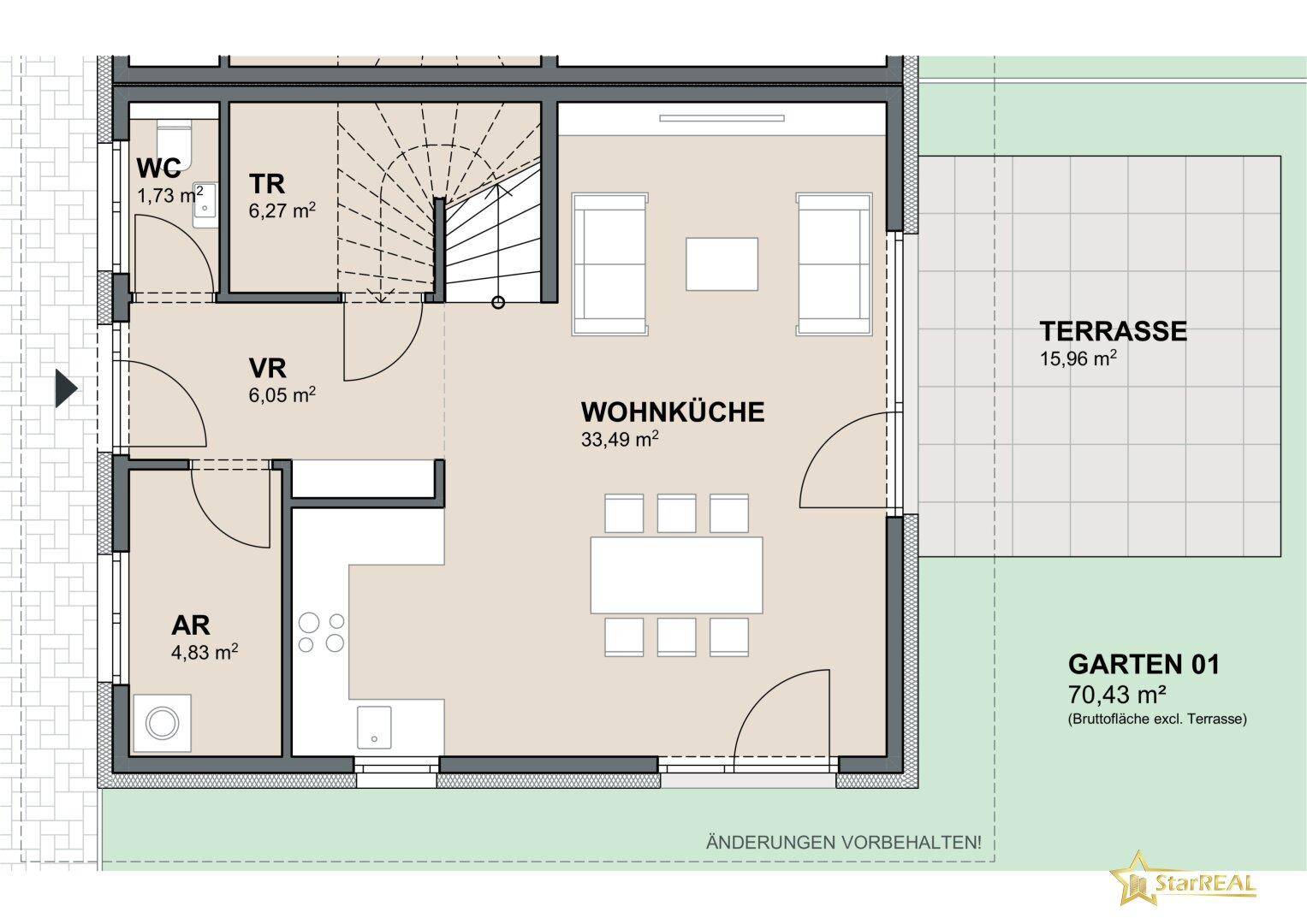 Grundriss des Erdgeschosses mit offener Wohnküche, Gäste-WC, Abstellraum, Terrasse und Garten.