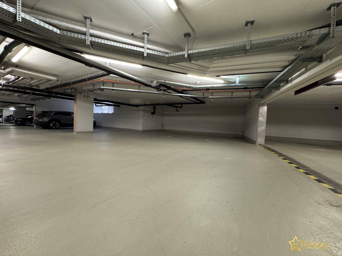 Tiefgarage/OPTIONAL GEGEN AUFPREIS