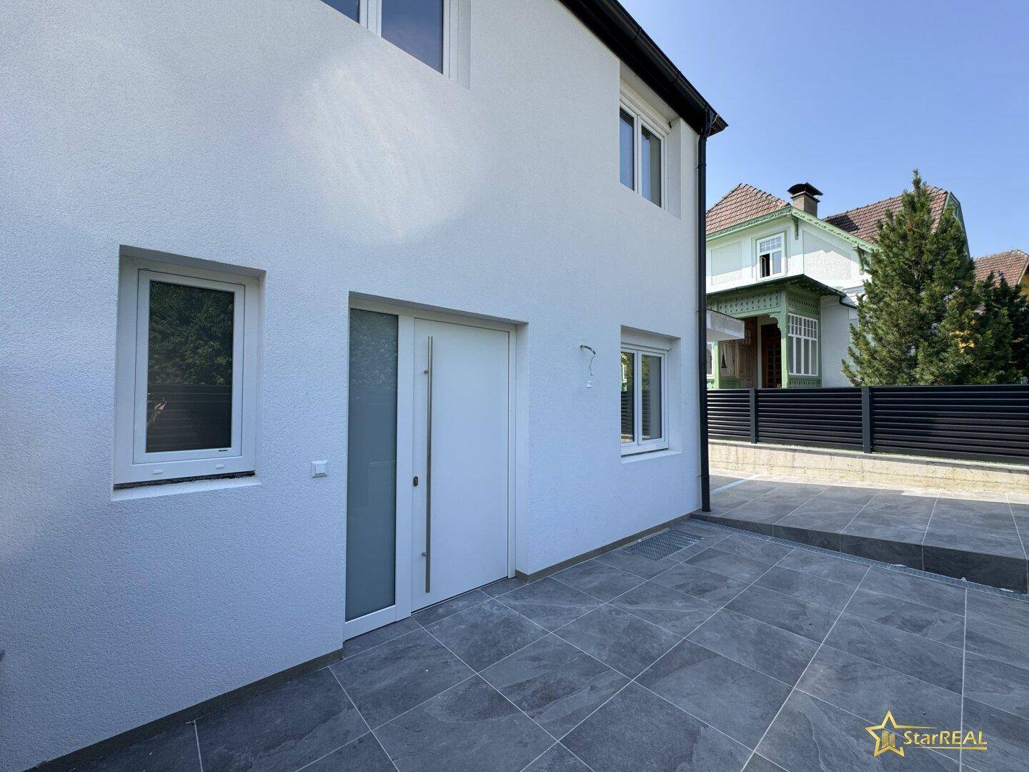 Eingangstür