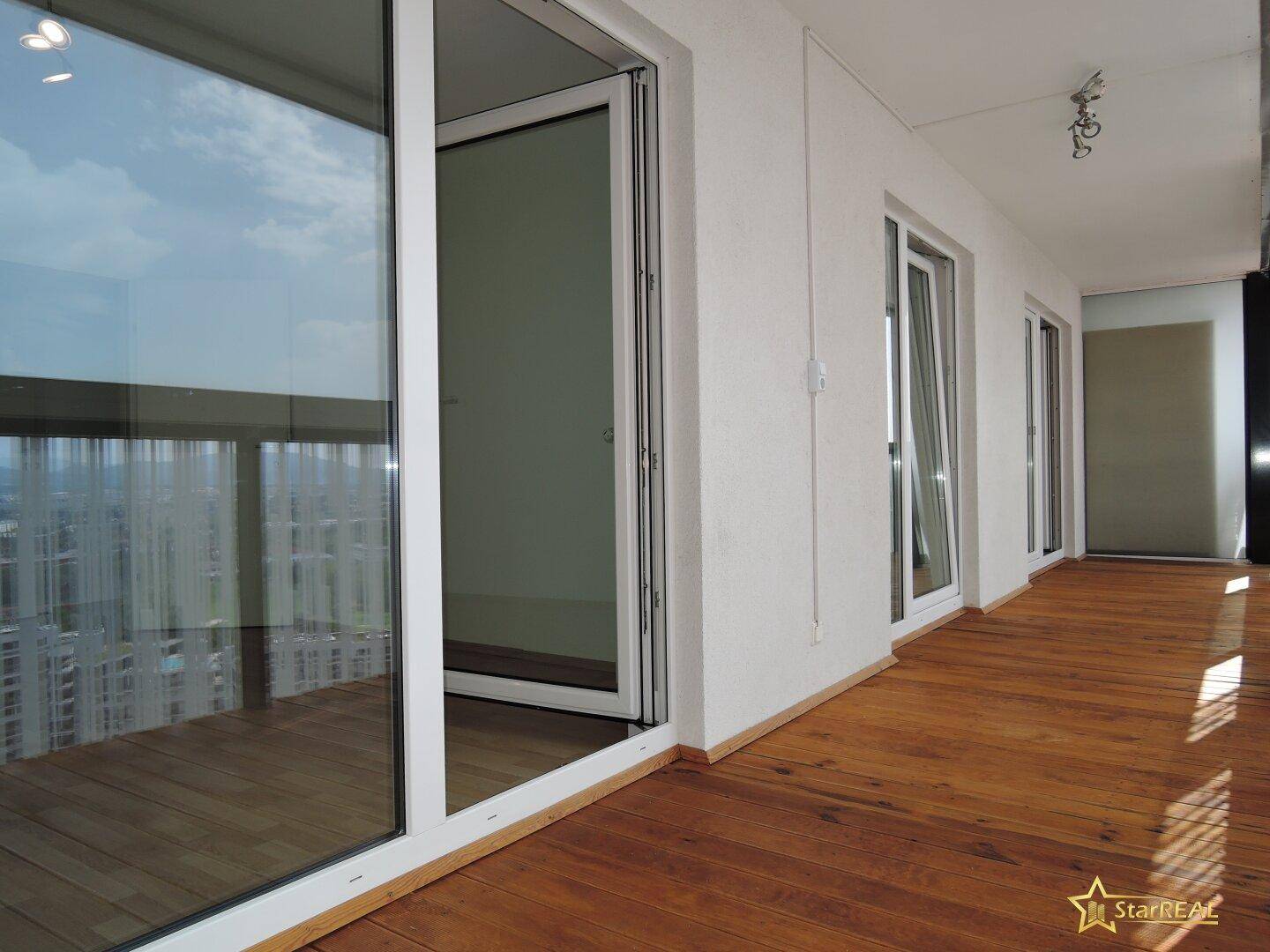 Loggia/UNMÖBLIERT