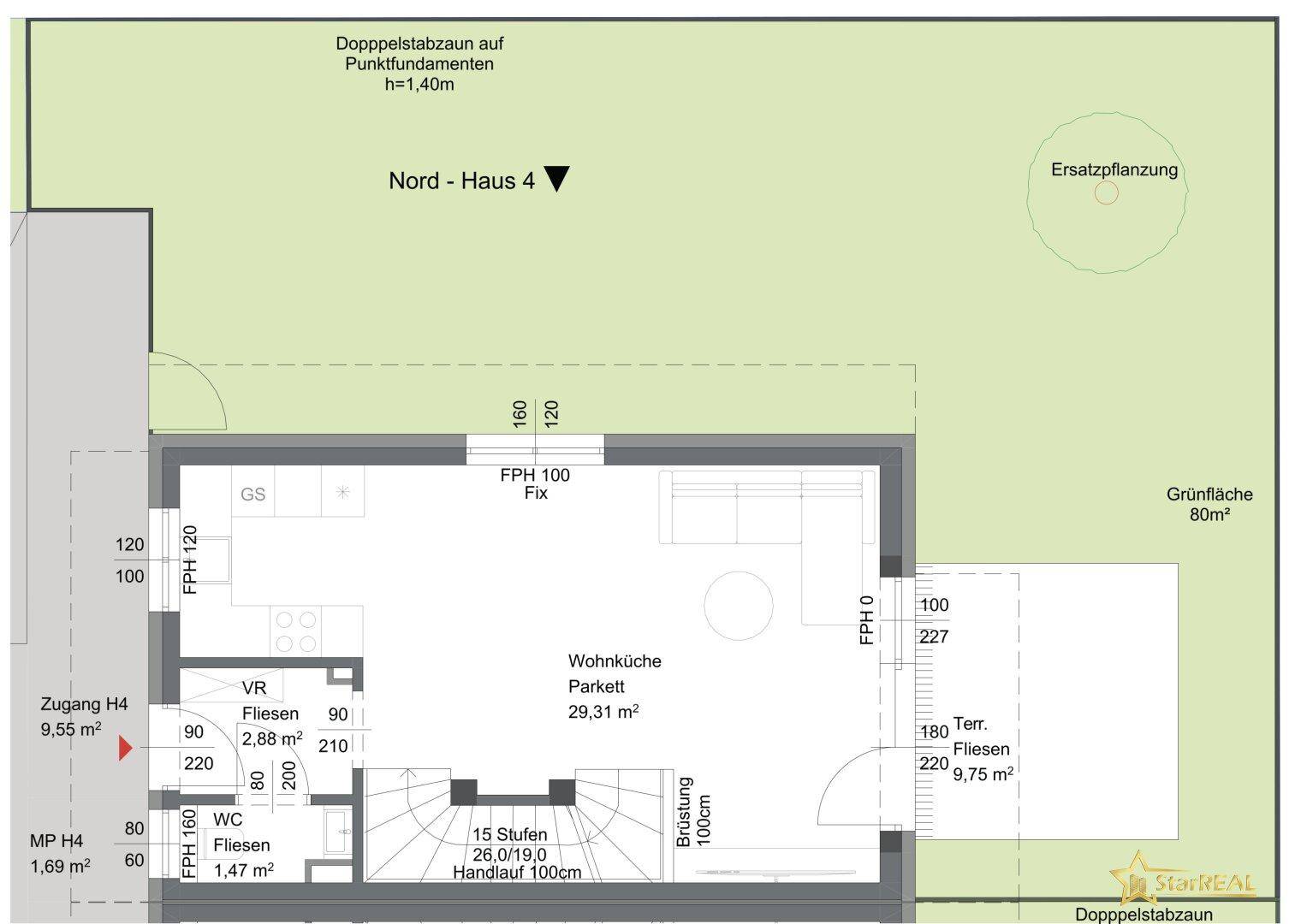 Grundriss des Erdgeschosses mit offener Wohnküche, Gäste-WC und Zugang zu Terrasse und Garten.