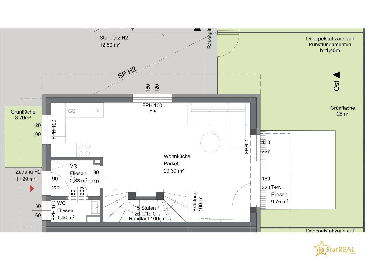 Grundriss des Erdgeschosses mit offener Wohnküche, Terrasse und direktem Zugang zum Gartenbereich.