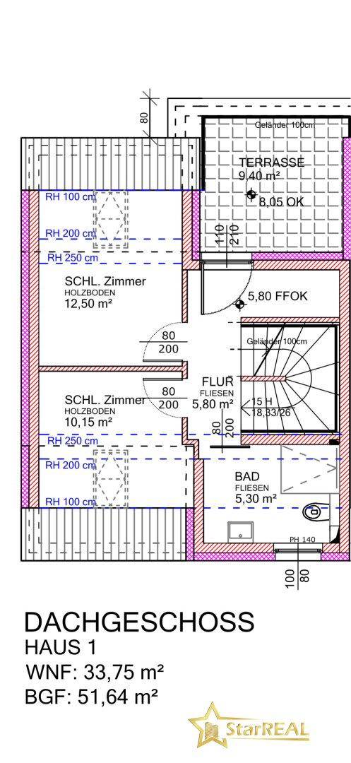 Grundriss des Dachgeschosses von Haus 1 mit zwei Schlafzimmern, Bad und einer großen Terrasse.