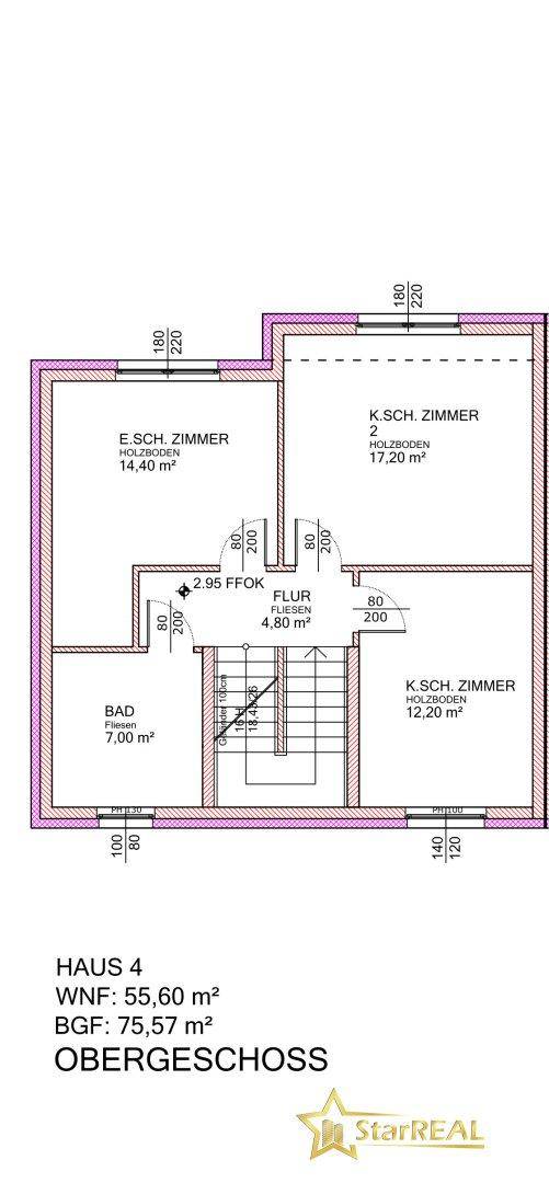 Grundriss des Obergeschosses von Haus 4 mit drei Schlafzimmern und einem Badezimmer.