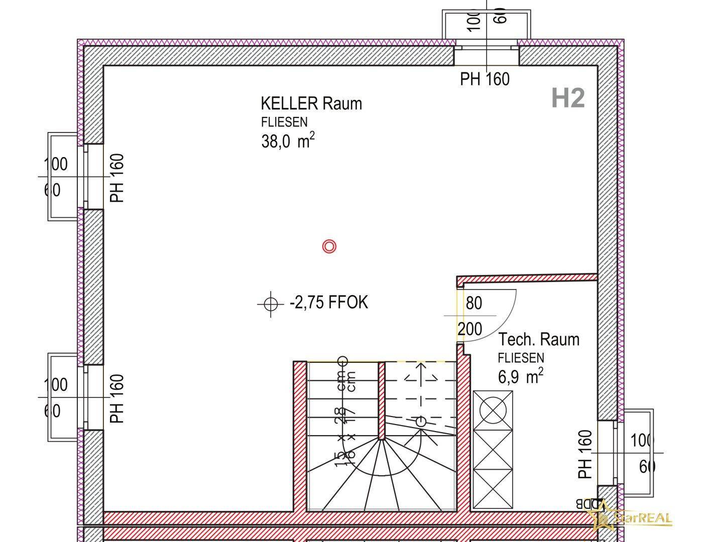Grundriss des Kellergeschosses mit großem Kellerraum und Technikraum.