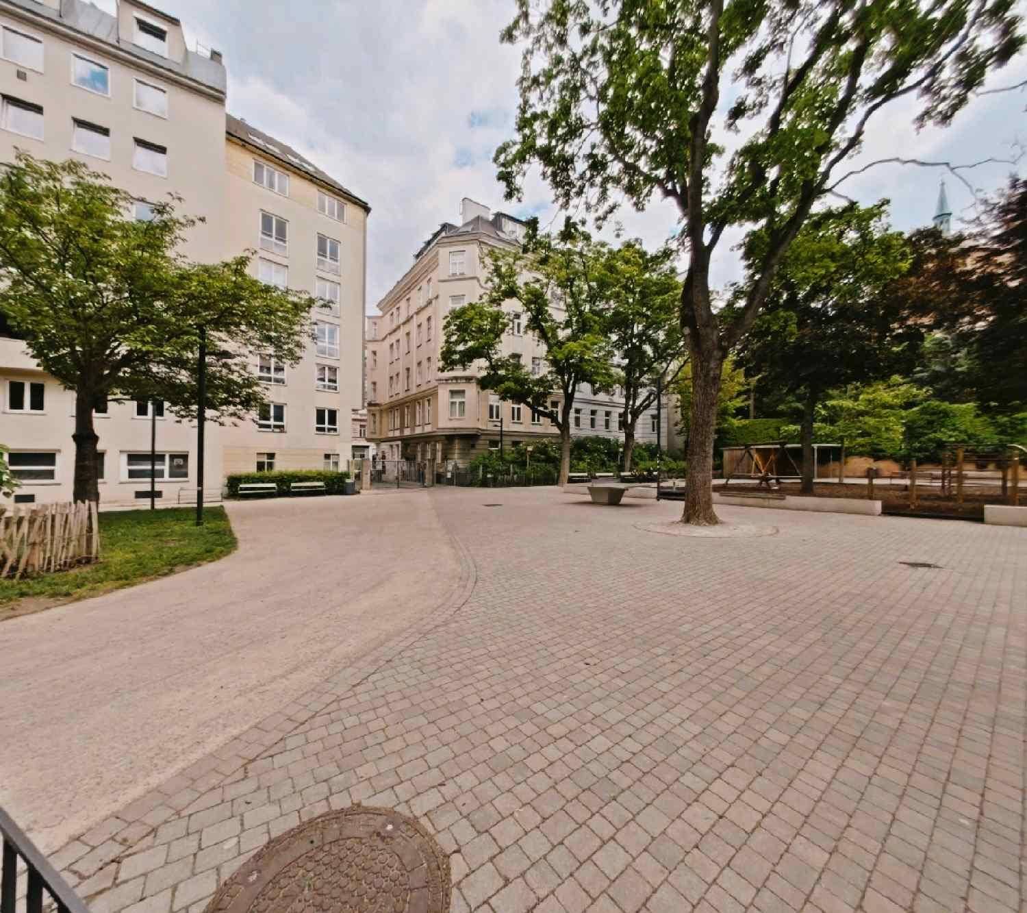 Josef-Strauß-Park