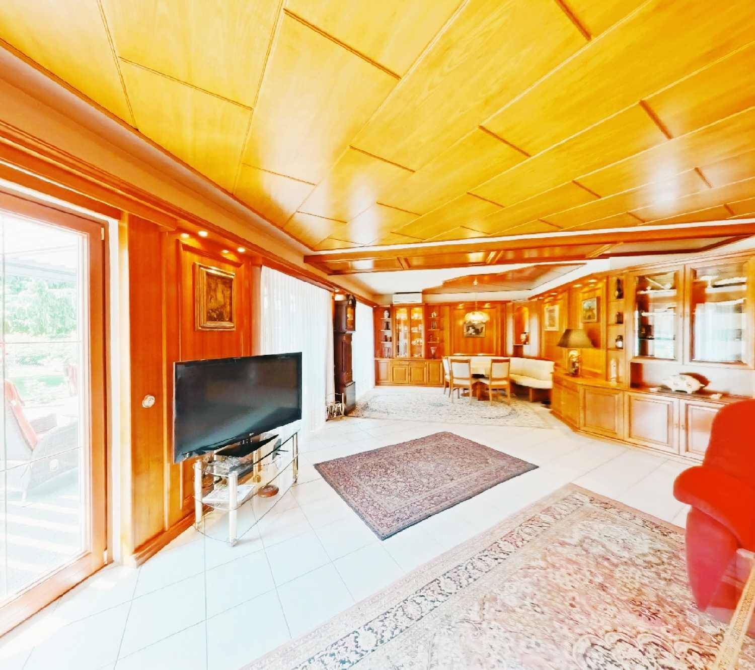 Living Room (01)