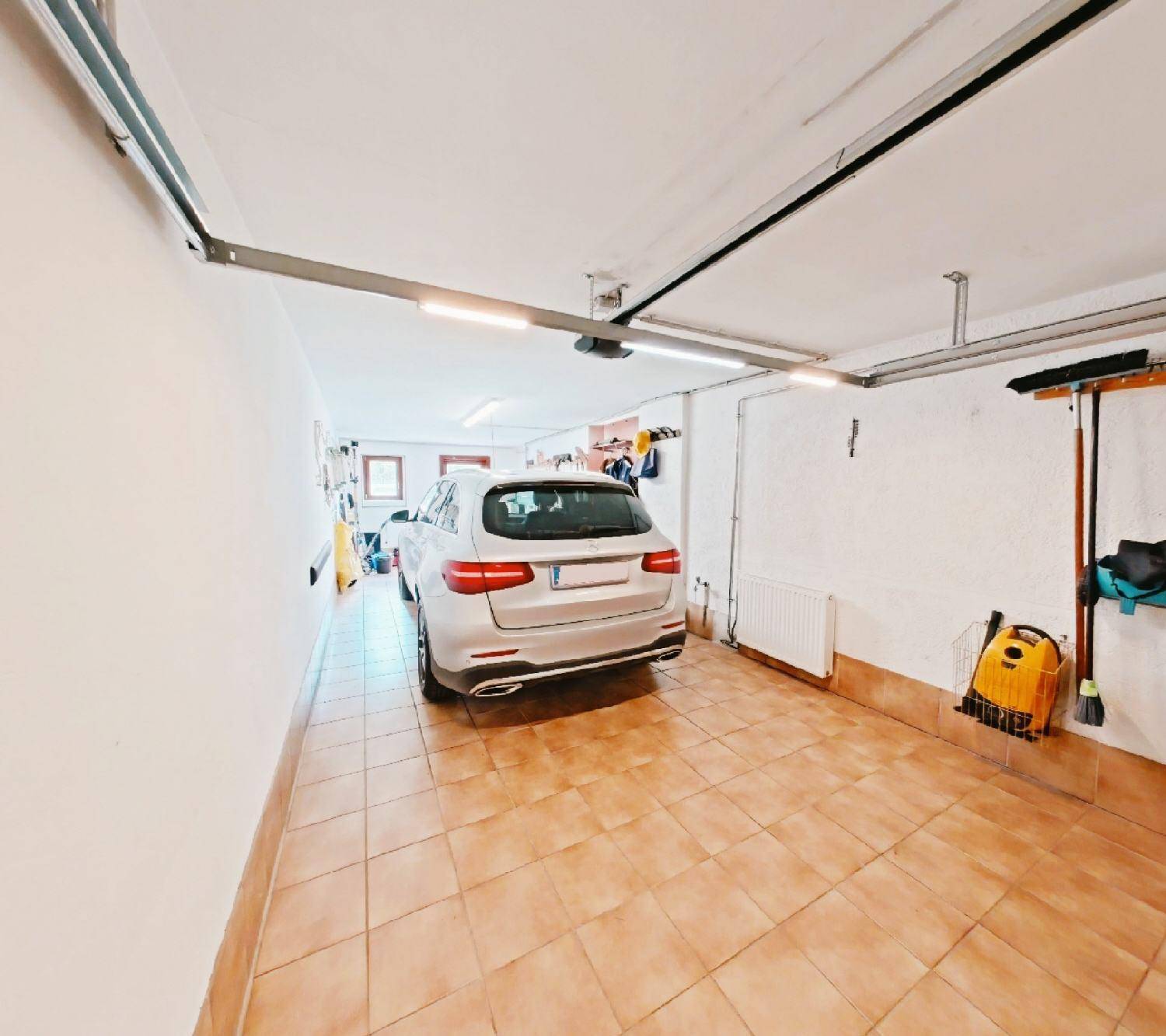 Double-Garage