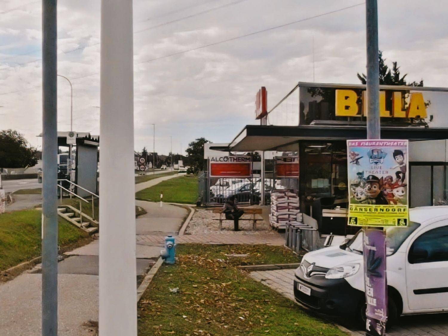 Bus+Supermarket