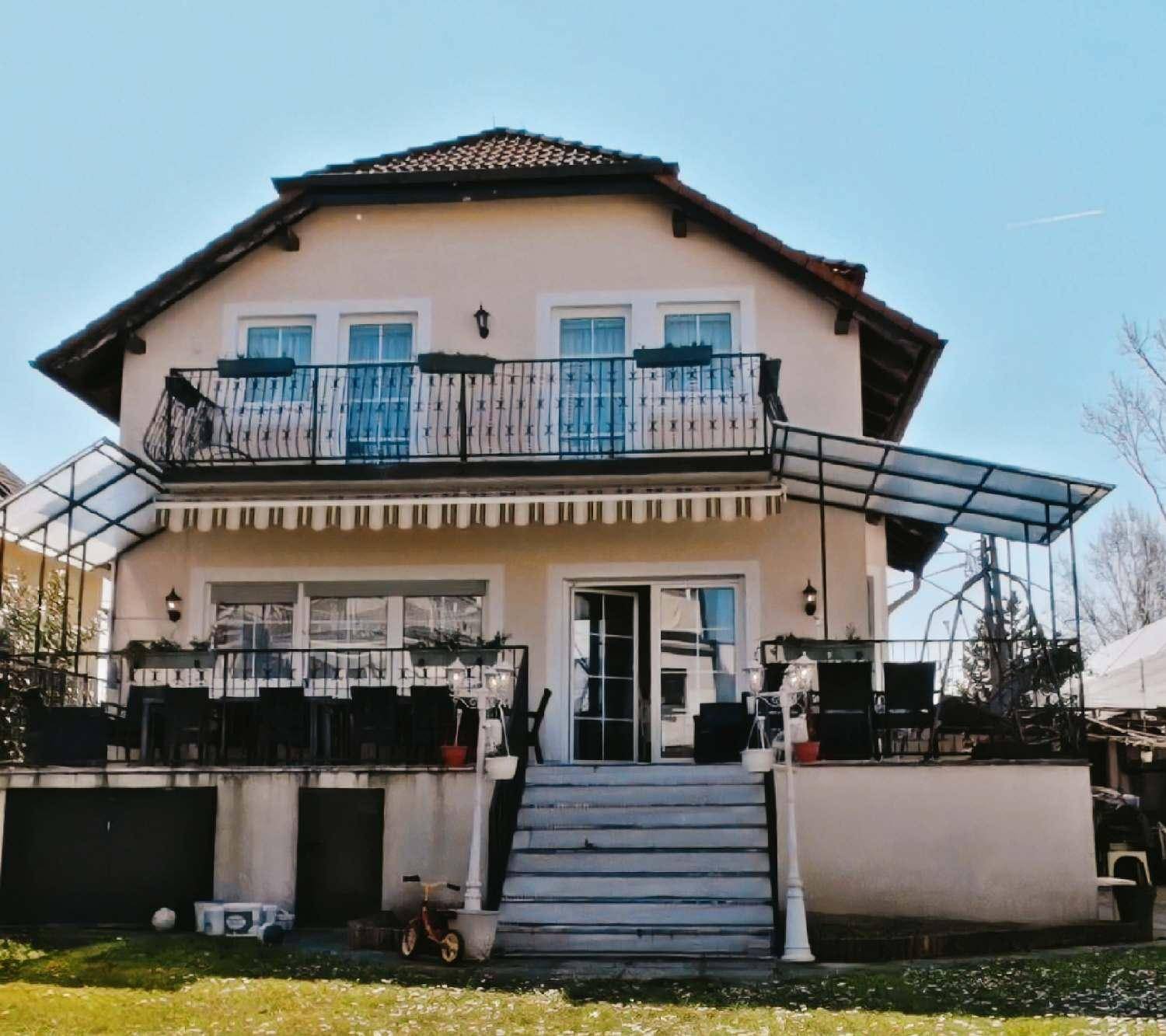 Villa 21