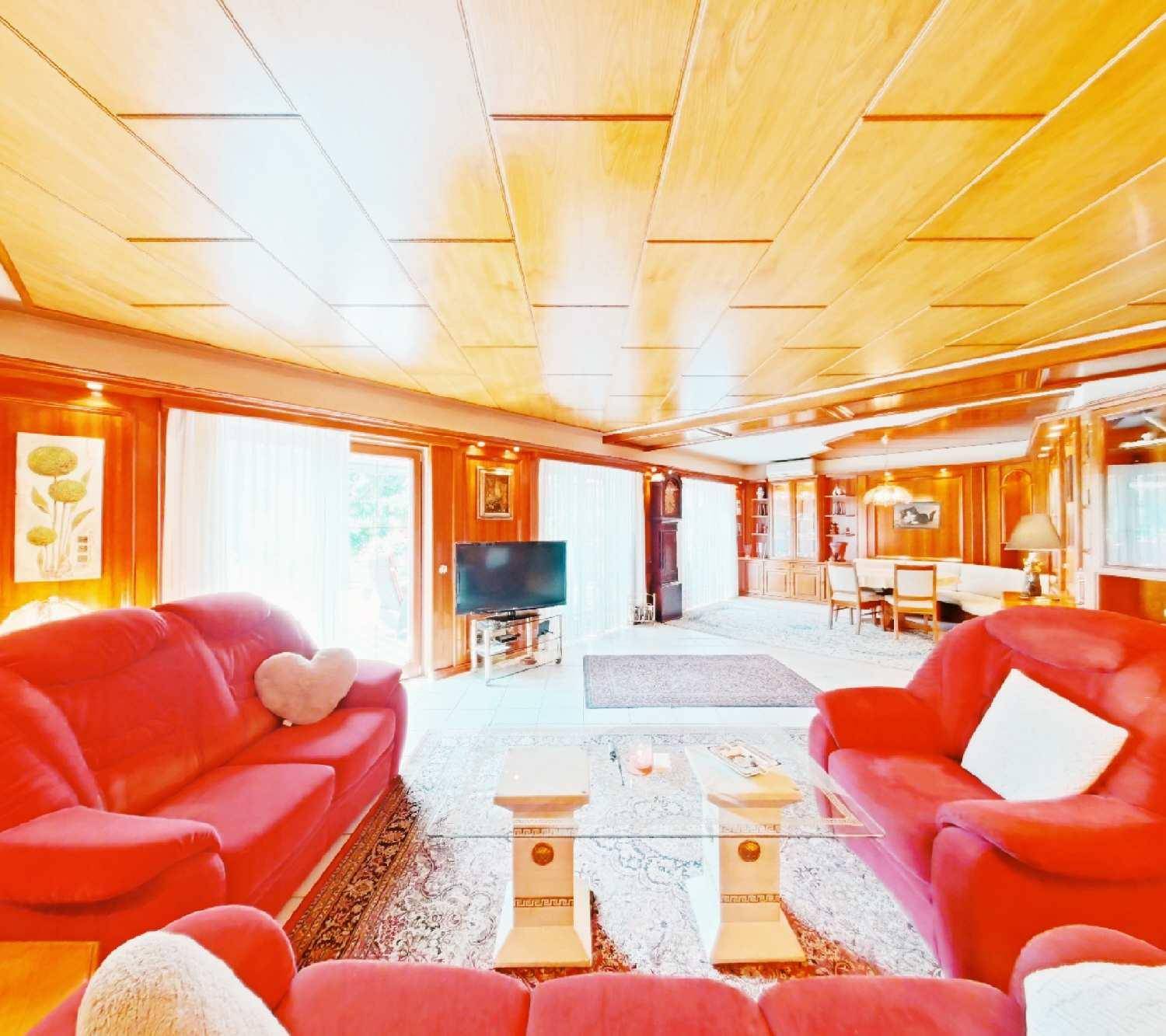 Living Room (02)