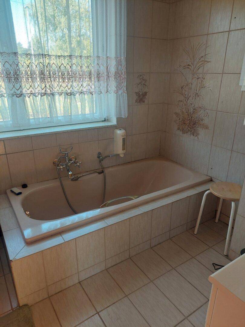 2412 Wolfsthal - Handwerker gesucht - renovierungsbedürftiges Haus mit großem Baugrund - Mehr