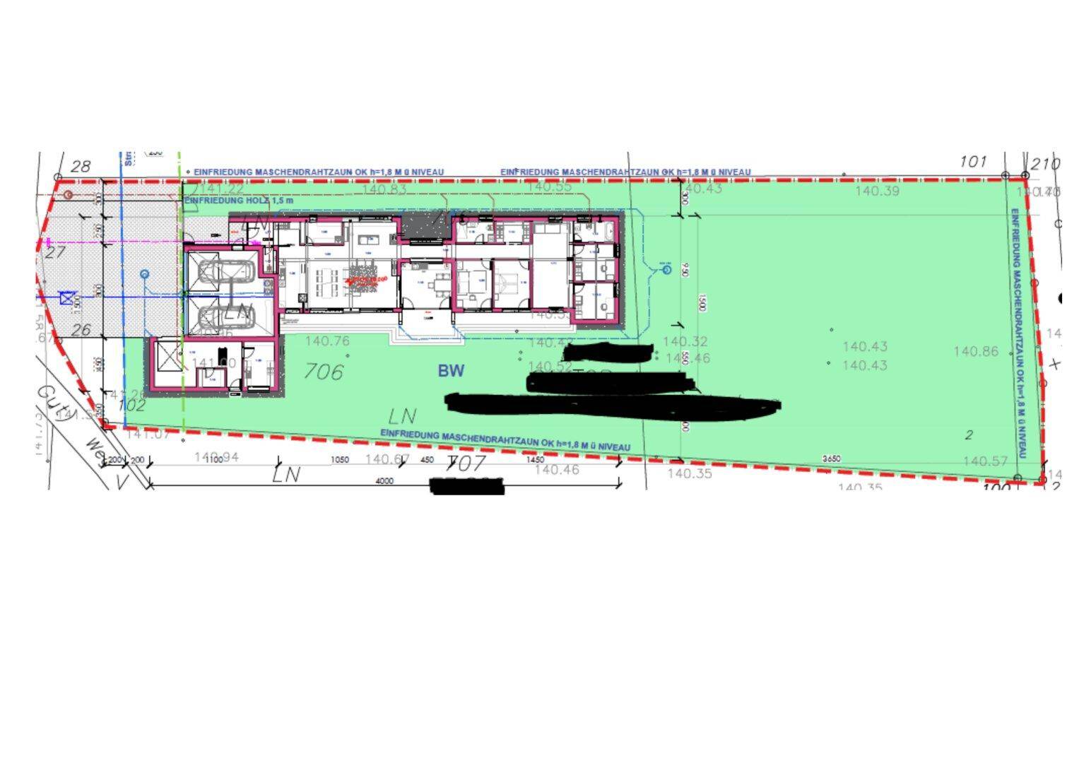 Lageplan des Grundstücks mit Gebäudegrundriss und angrenzenden Flächen.