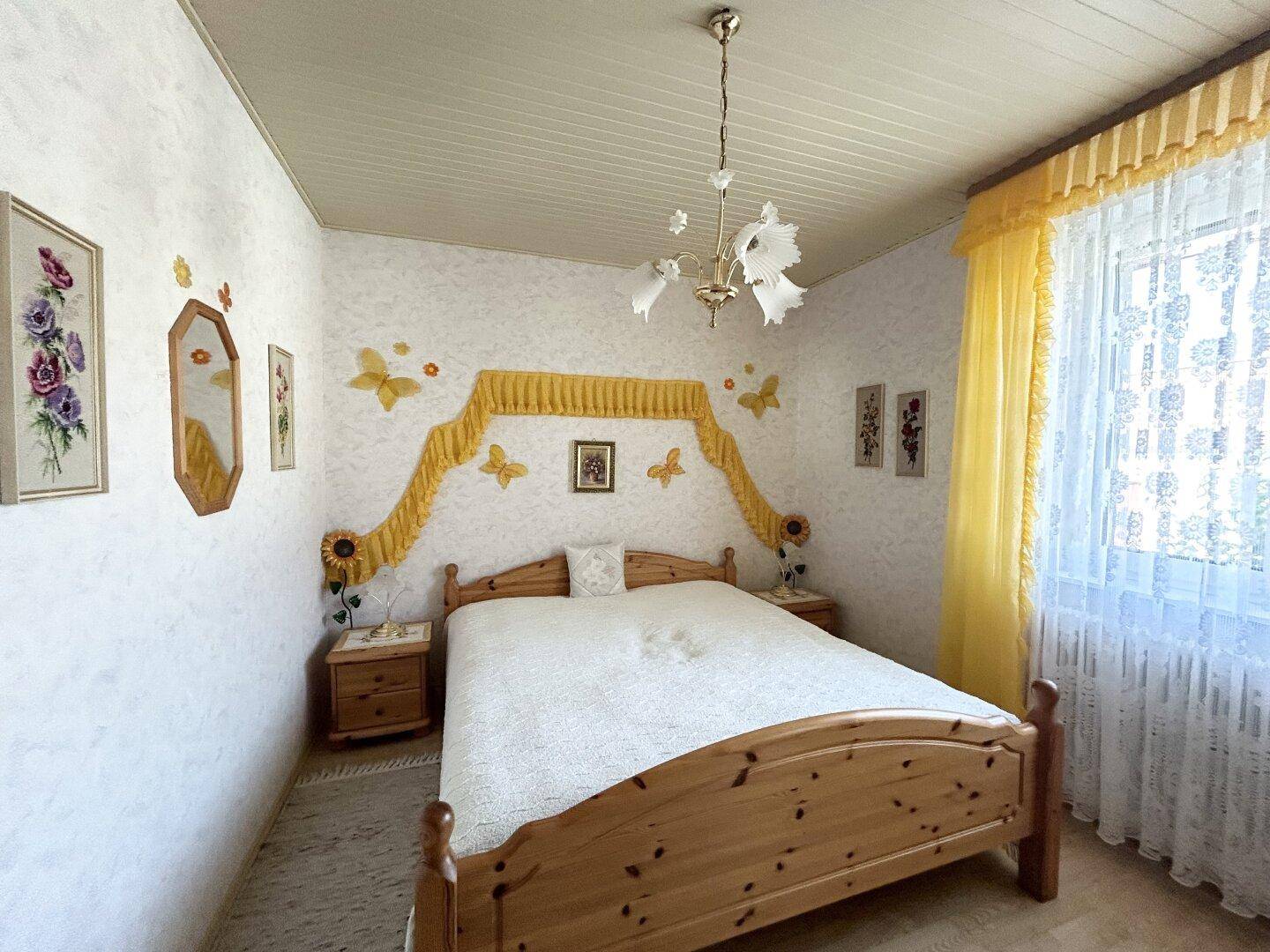 Schlafzimmer 2