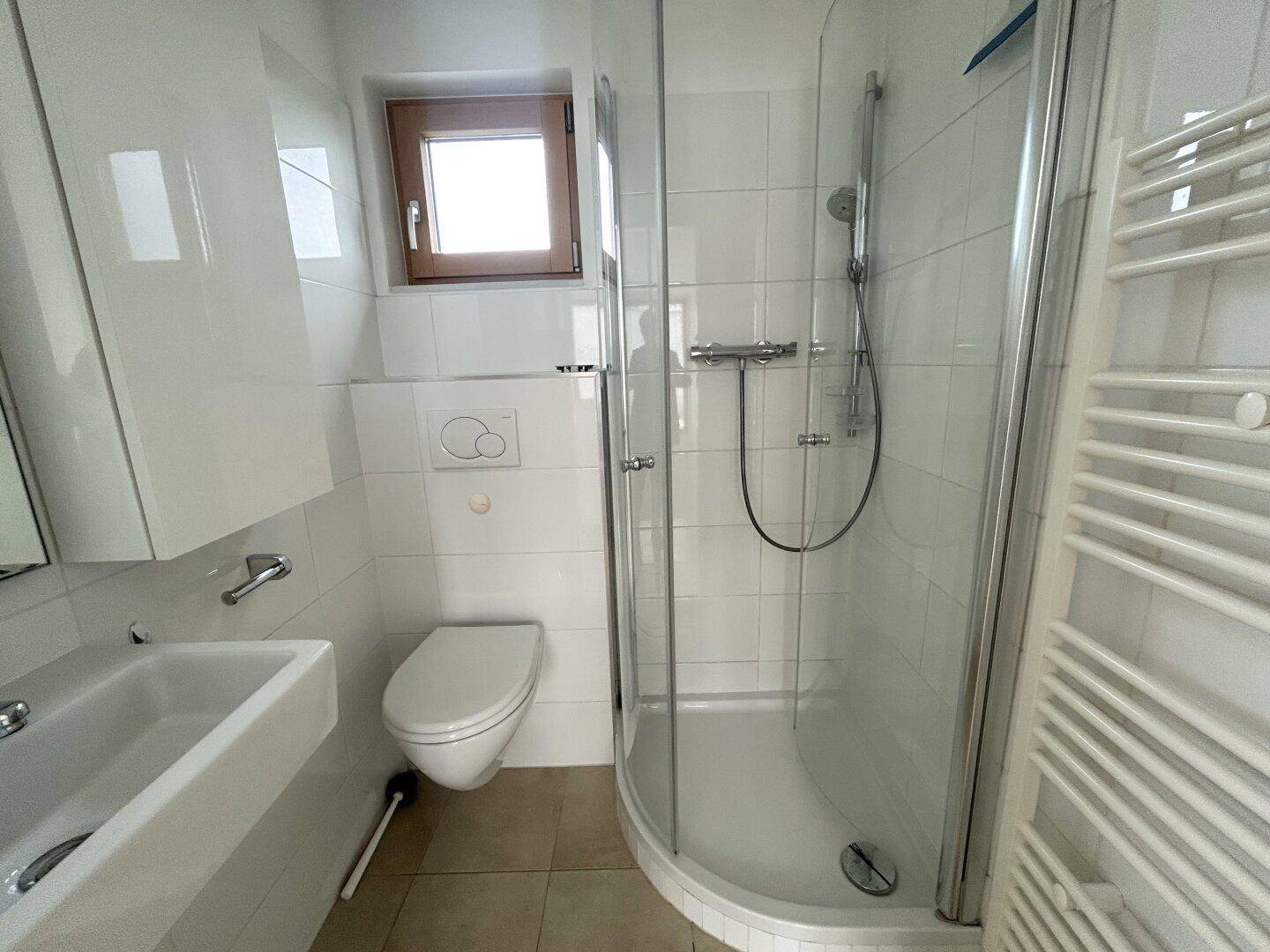 2. OG_Bad: Dusche + WC