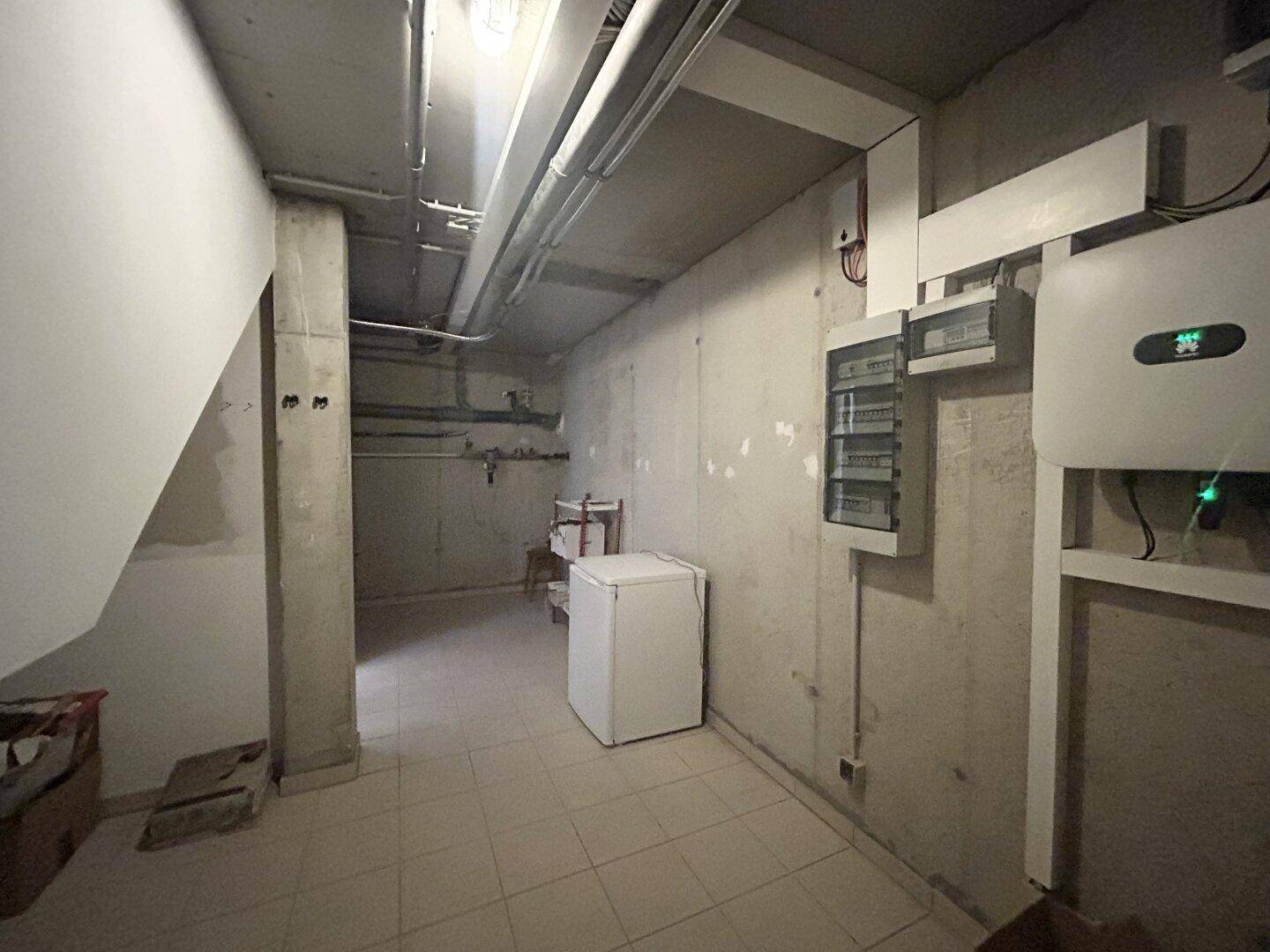 Keller/PV-Anlage