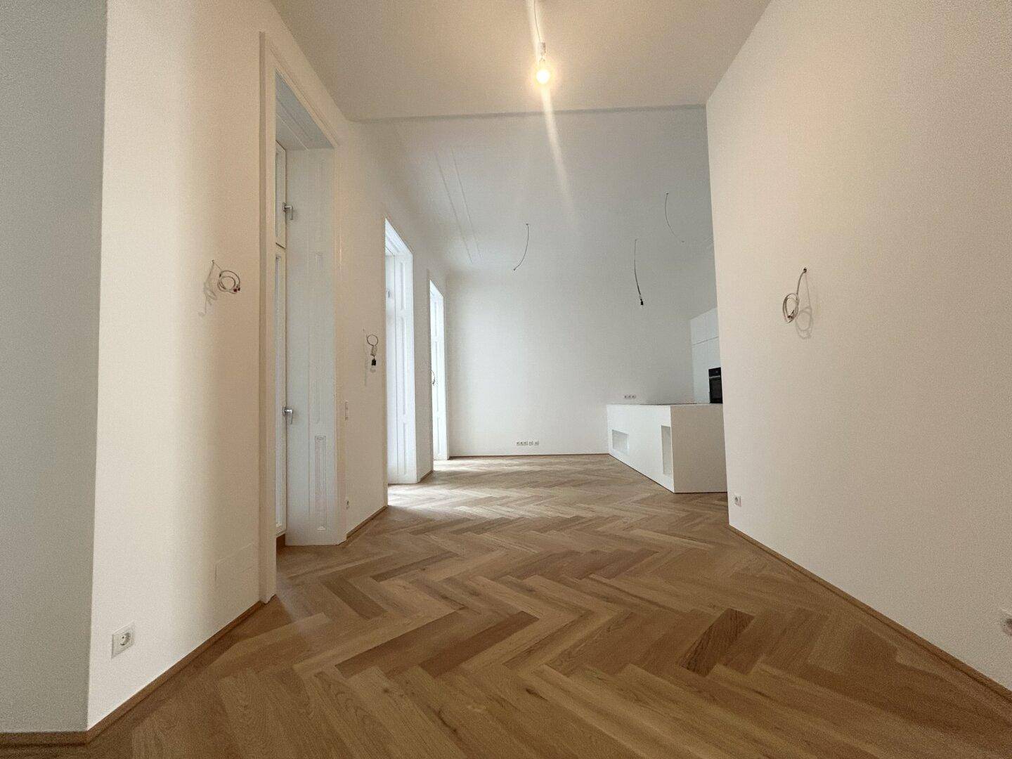 Esszimmer (Nr. 8, siehe Legende)