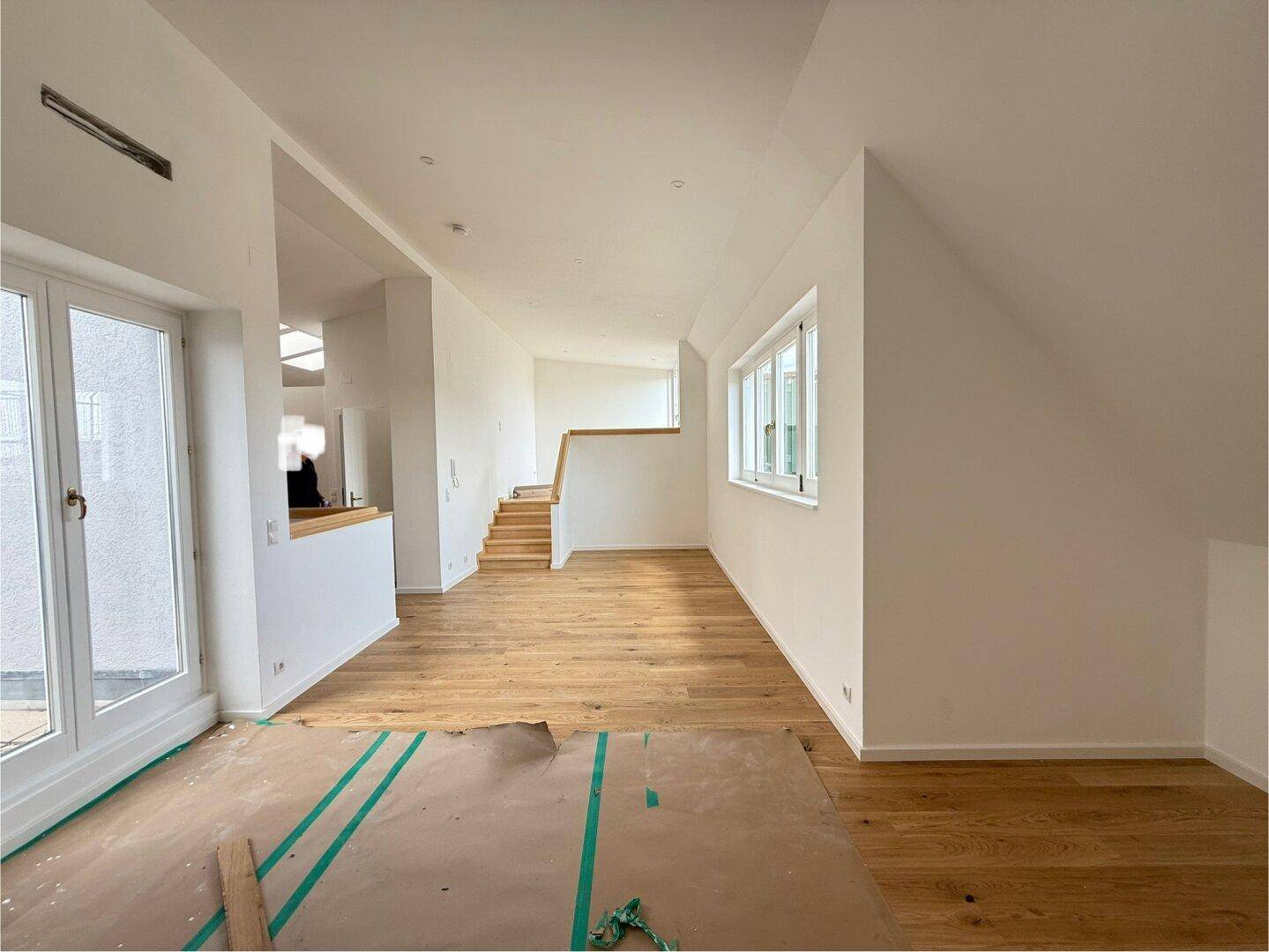 obere Ebene: Wohnzimmer