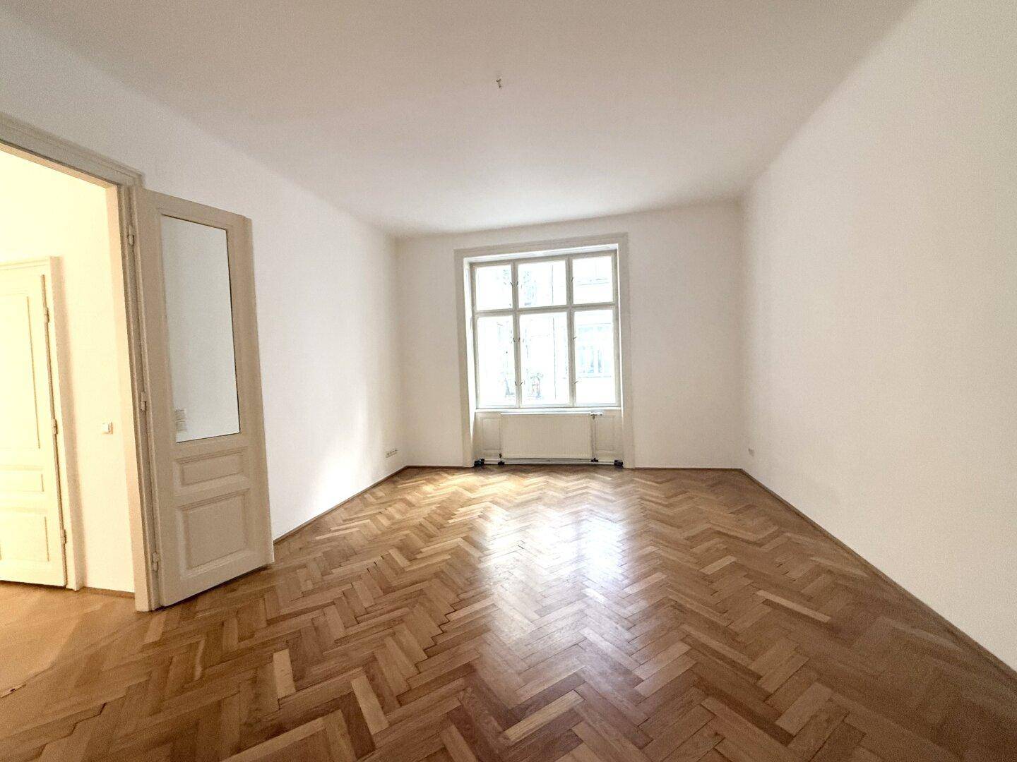 Zimmer zum Innenhof