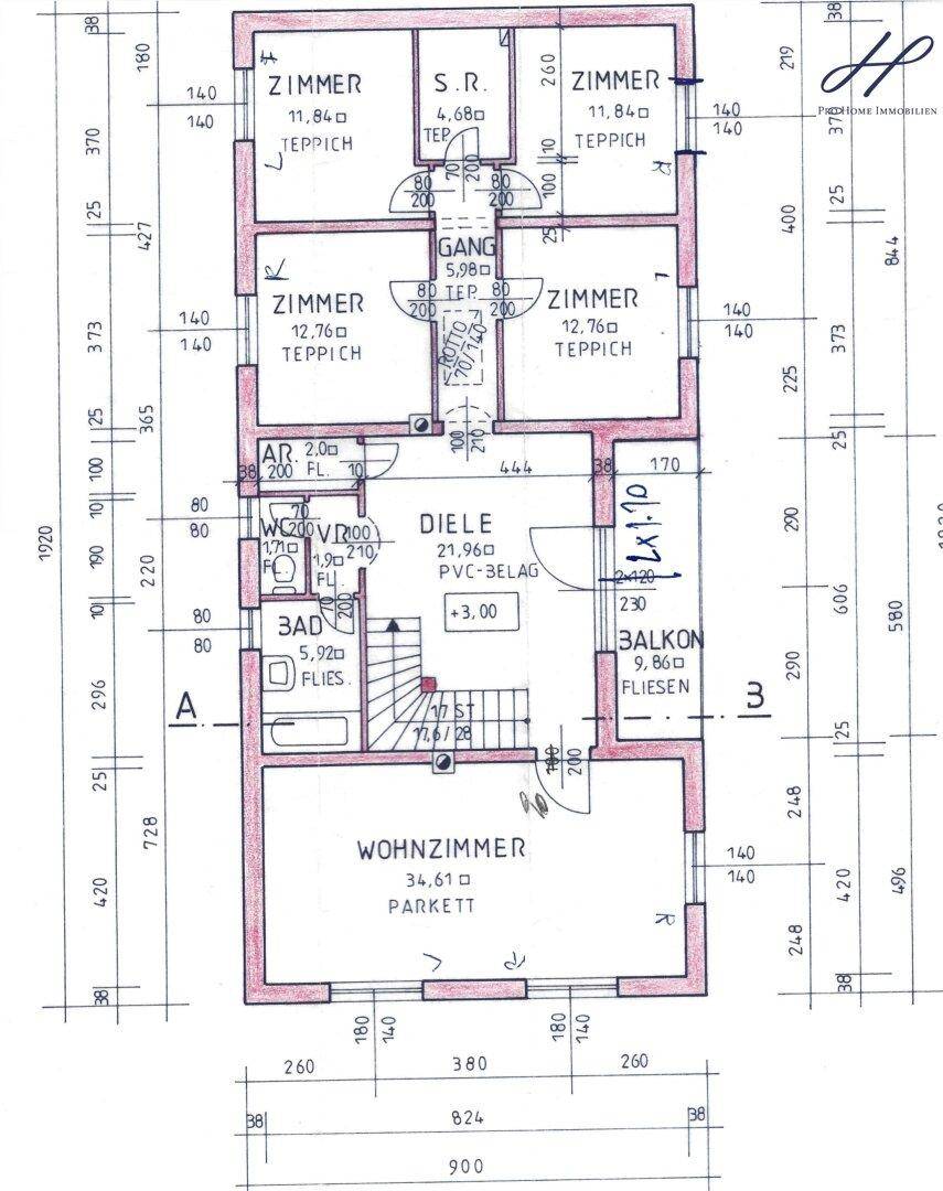 Grundriss des Obergeschosses mit Wohnzimmer, drei Zimmern, Bad und Balkon.
