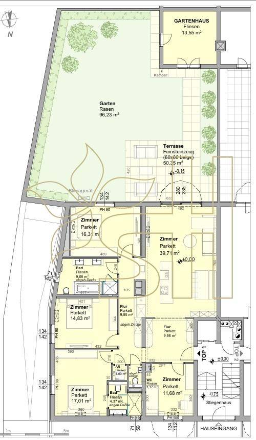 Grundriss mit offenem Wohnbereich, mehreren Zimmern, Garten, Terrasse und Gartenhaus.