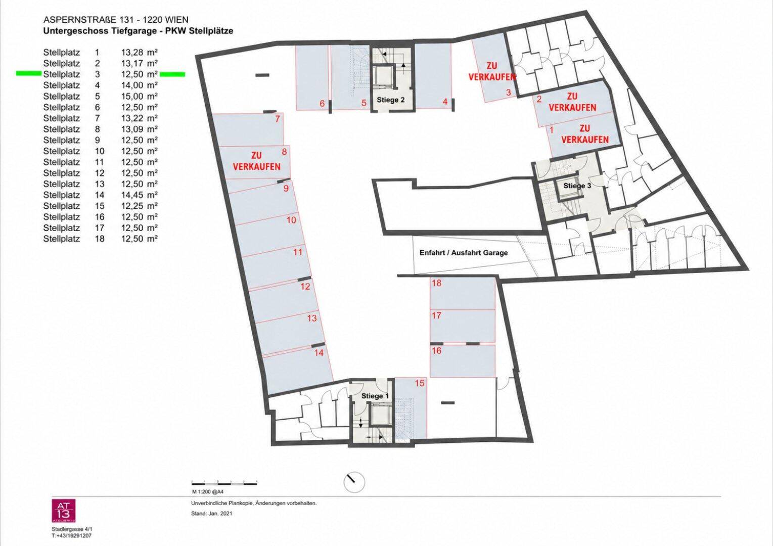 Grundriss der Tiefgarage mit nummerierten Stellplätzen und Zugängen zu den Treppenhäusern.