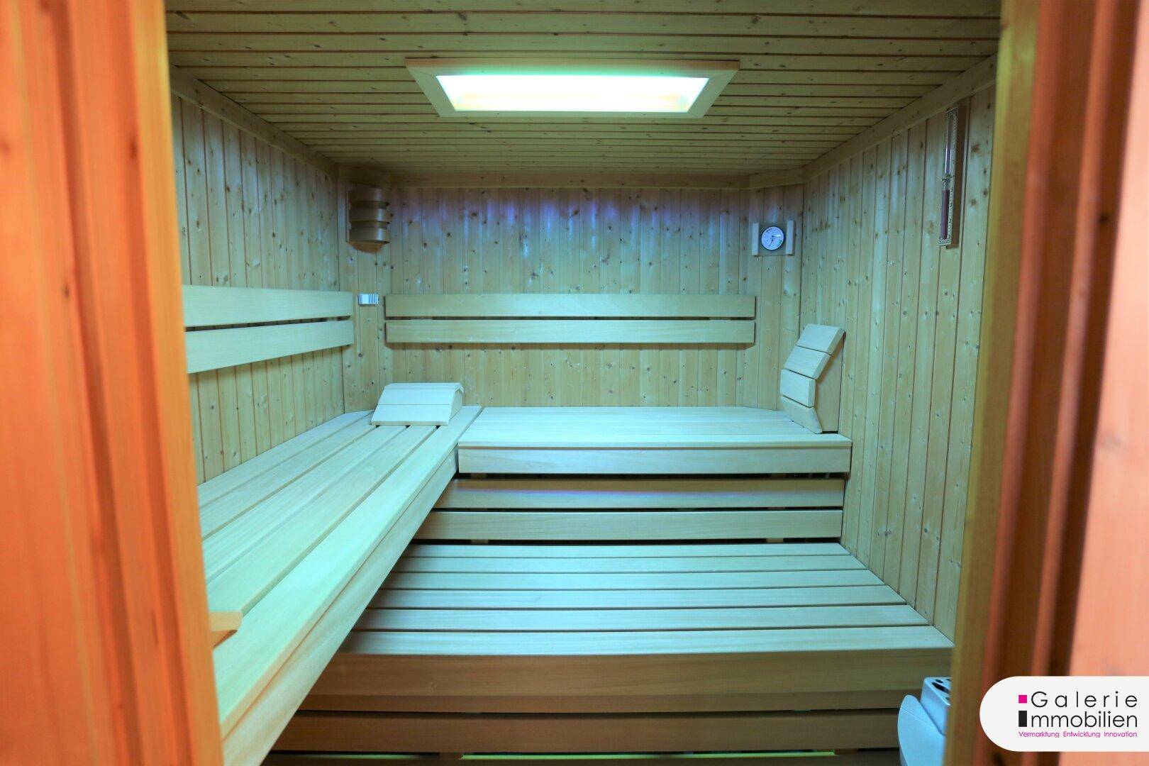 Wellnessraum/Sauna KG