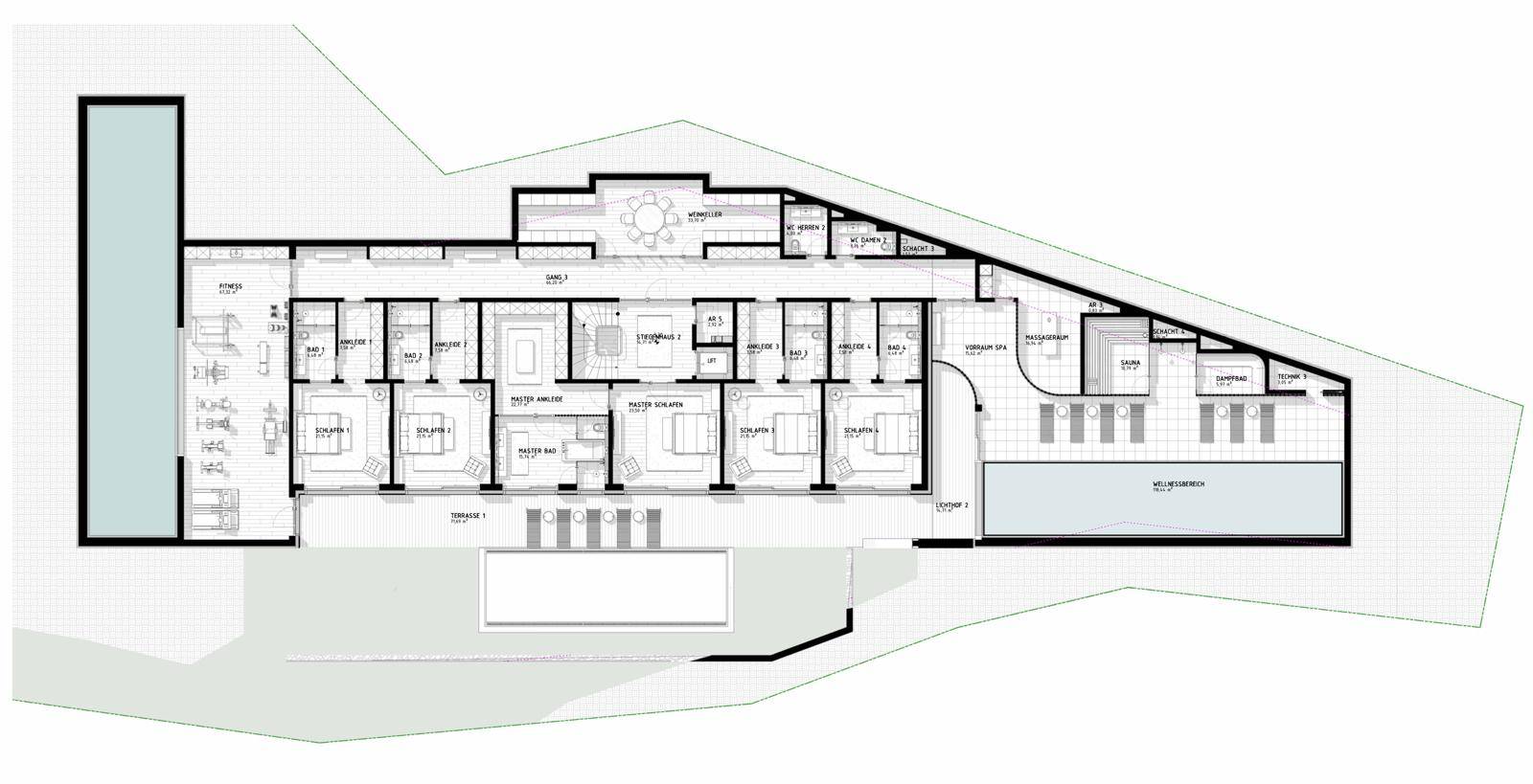 Grundriss des Untergeschosses mit mehreren Schlafzimmern, Bädern, Küche und einem Wellnessbereich mit Innenpool.
