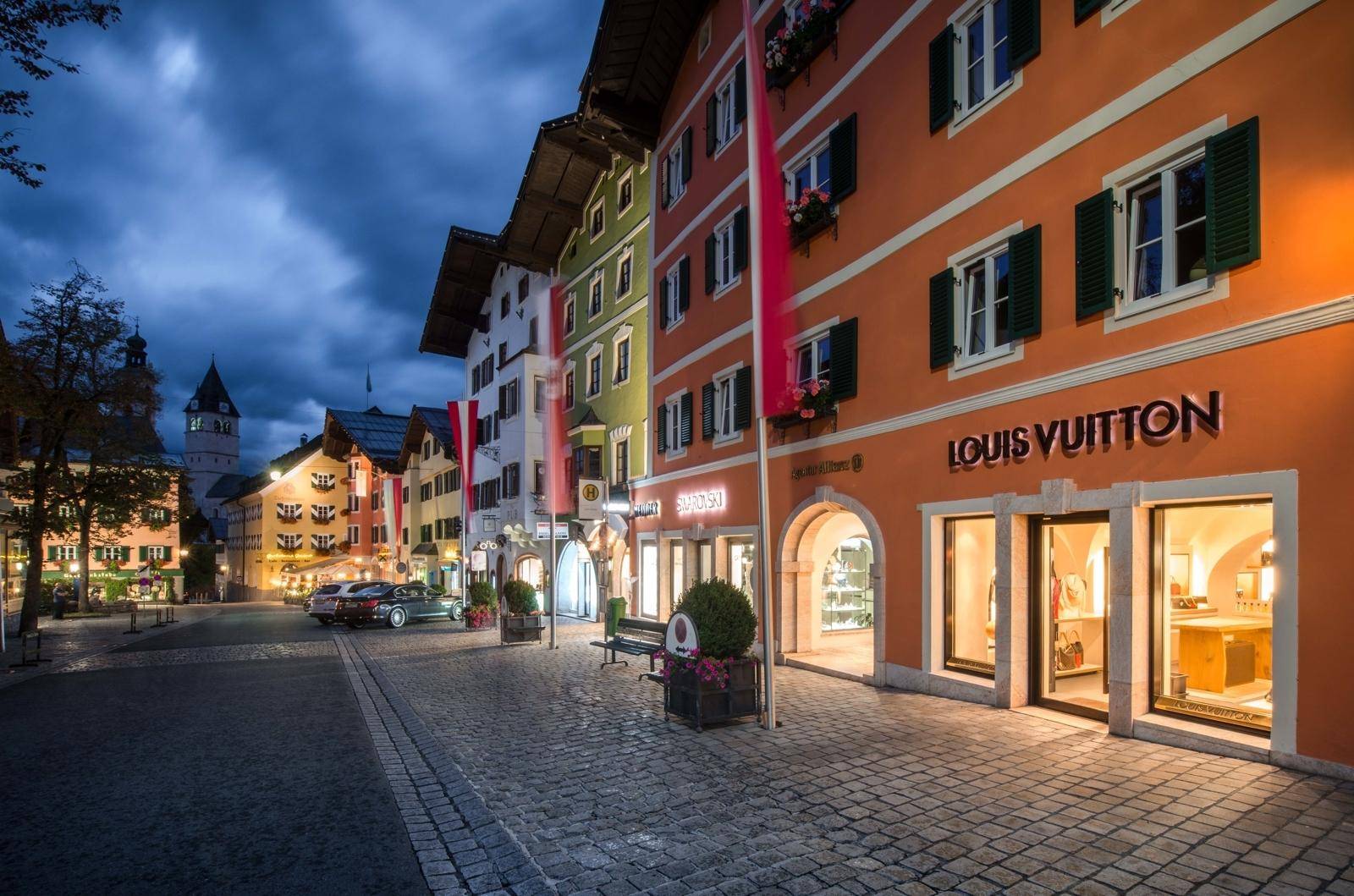 EnsembleGeschäfte Innenstadt Sommer (c) Kitzbühel Tourismus - Michael Werlberger_4 Kopie