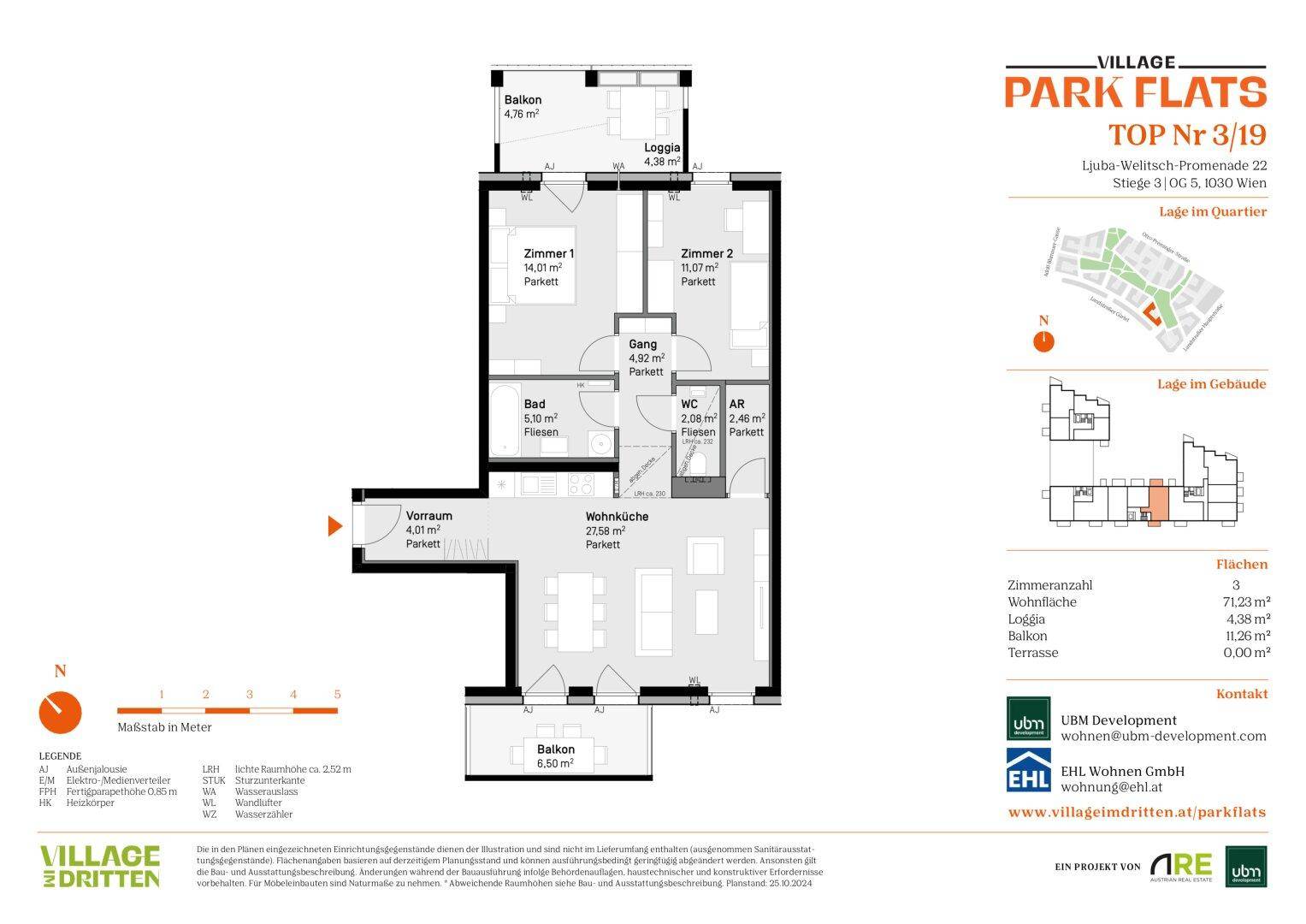 Detaillierter Grundriss einer Wohnung mit drei Zimmern, Loggia und Balkon.