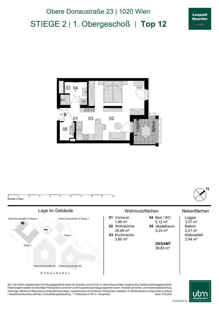 Grundriss einer Wohnung mit einem Schlafzimmer, offener Küche und Balkon.