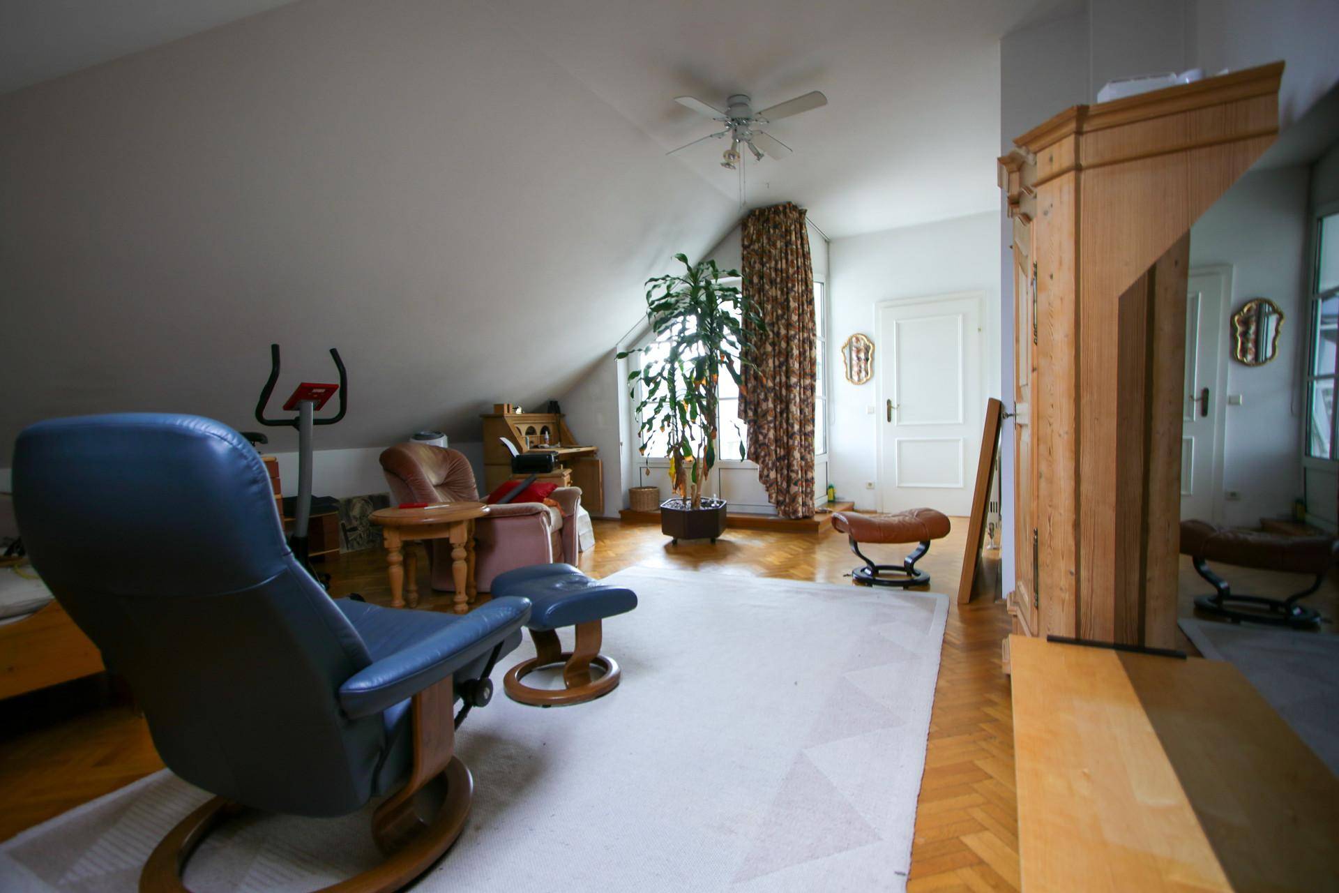 Schlafzimmer (2)