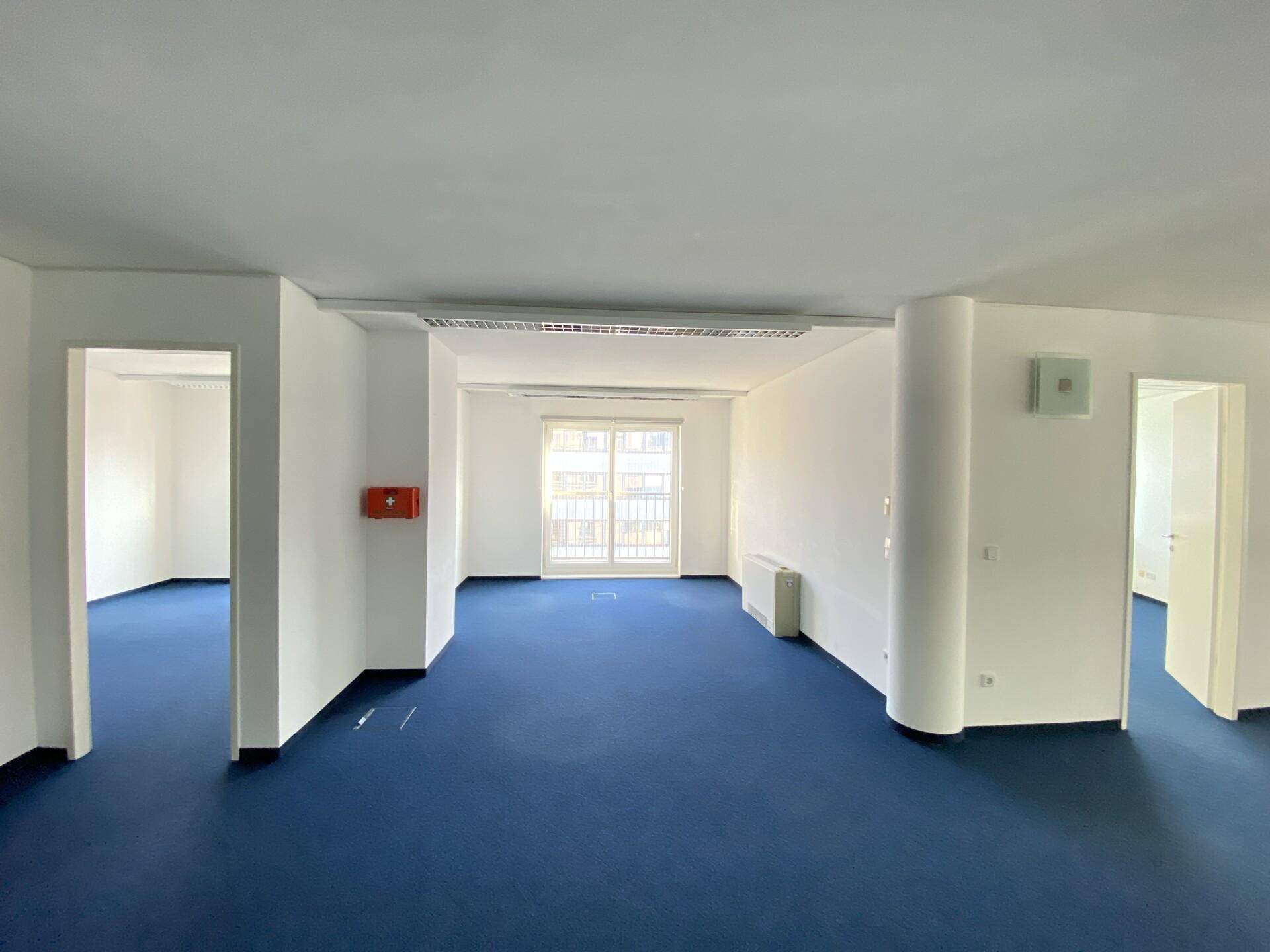 Gut geschnittenes Büro mit Aussicht - zentrale Urfahraner Lage, ideal für Start-ups und kleinere Unternehmen - Ansicht 4