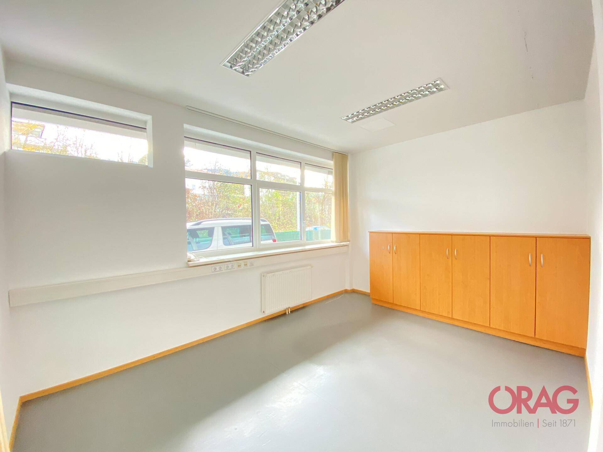 Schönes Büro vor den Toren Salzburgs - Ansicht 2